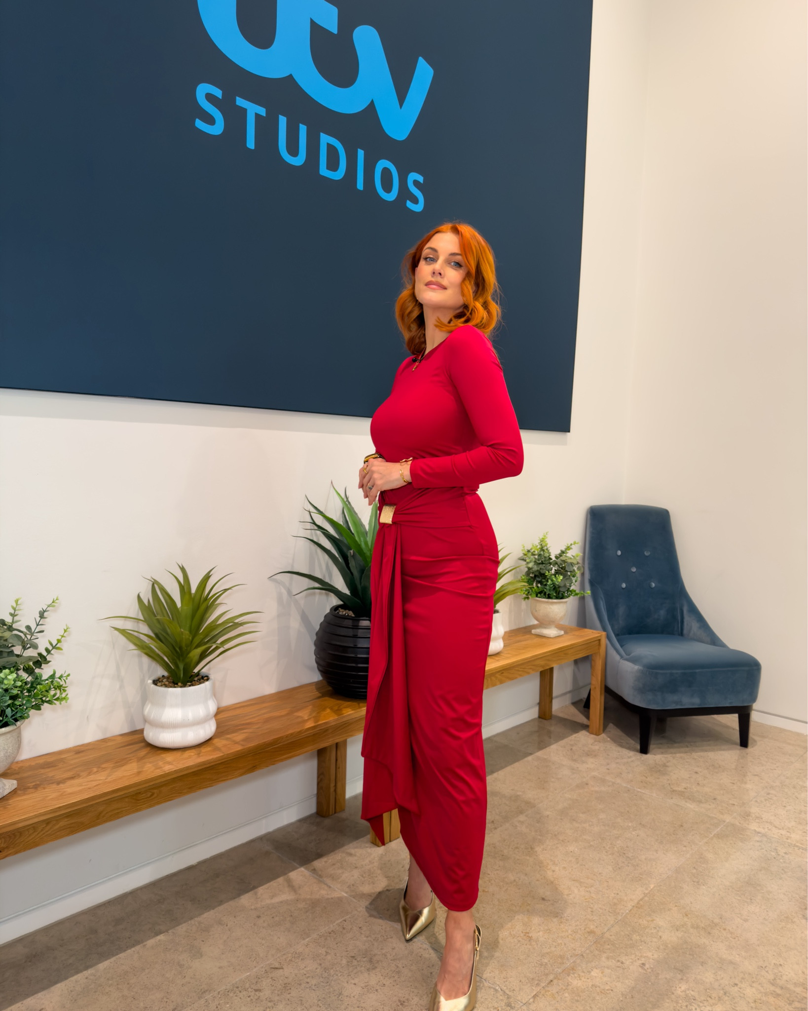 Valentines at This Morning!!

How GORGEOUS is this red maxi dress with gold detail from 4th & Reckless? 

The gold slingback heels and gold heart handle are river island! 🌹

#LTKdresses #LTKdatenight #LTKuk