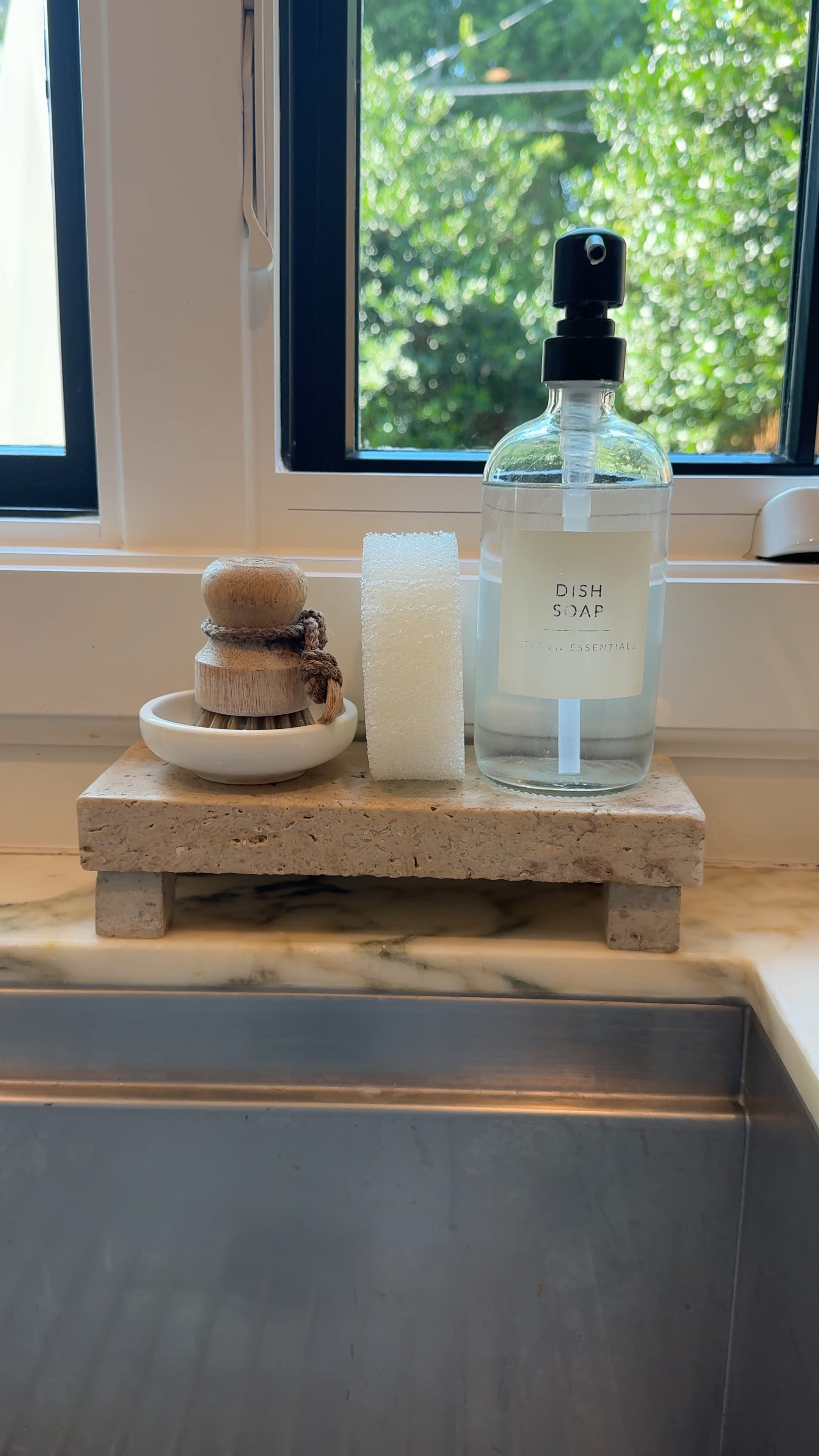 Kitchen organization must haves!! This dish soap dispenser, brush, holder combo is a must in my kitchen. Great deal and time to buy 

#LTKFindsUnder50 #LTKHome