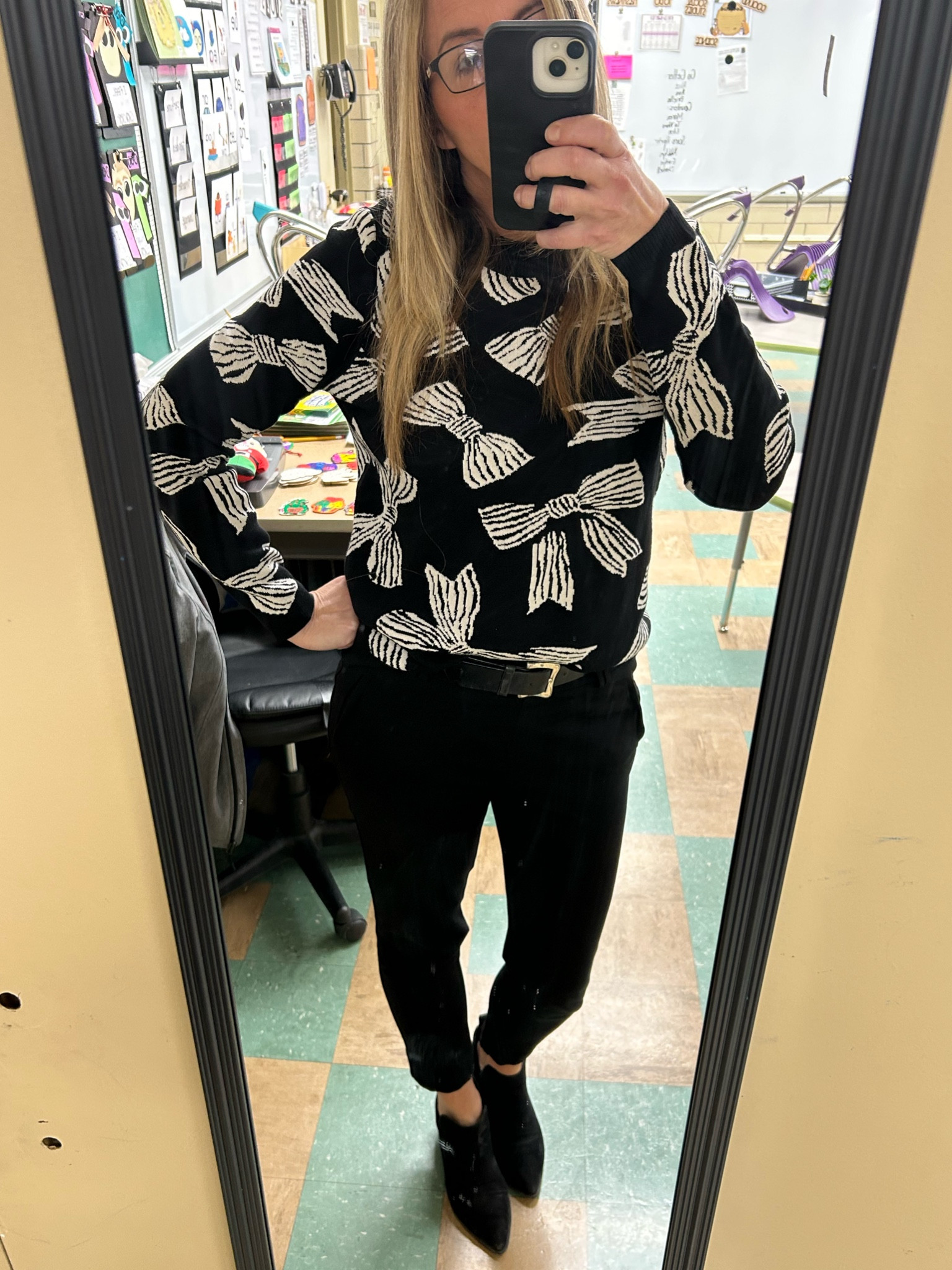 In my BOW era! Loving this adorable black and white sweater.
Paired it with black pants for a winter workwear look but can easily be dressed up for a date night. #teacher #teacherootd #blackandwhite

#LTKFindsUnder50 #LTKWorkwear #LTKStyleTip