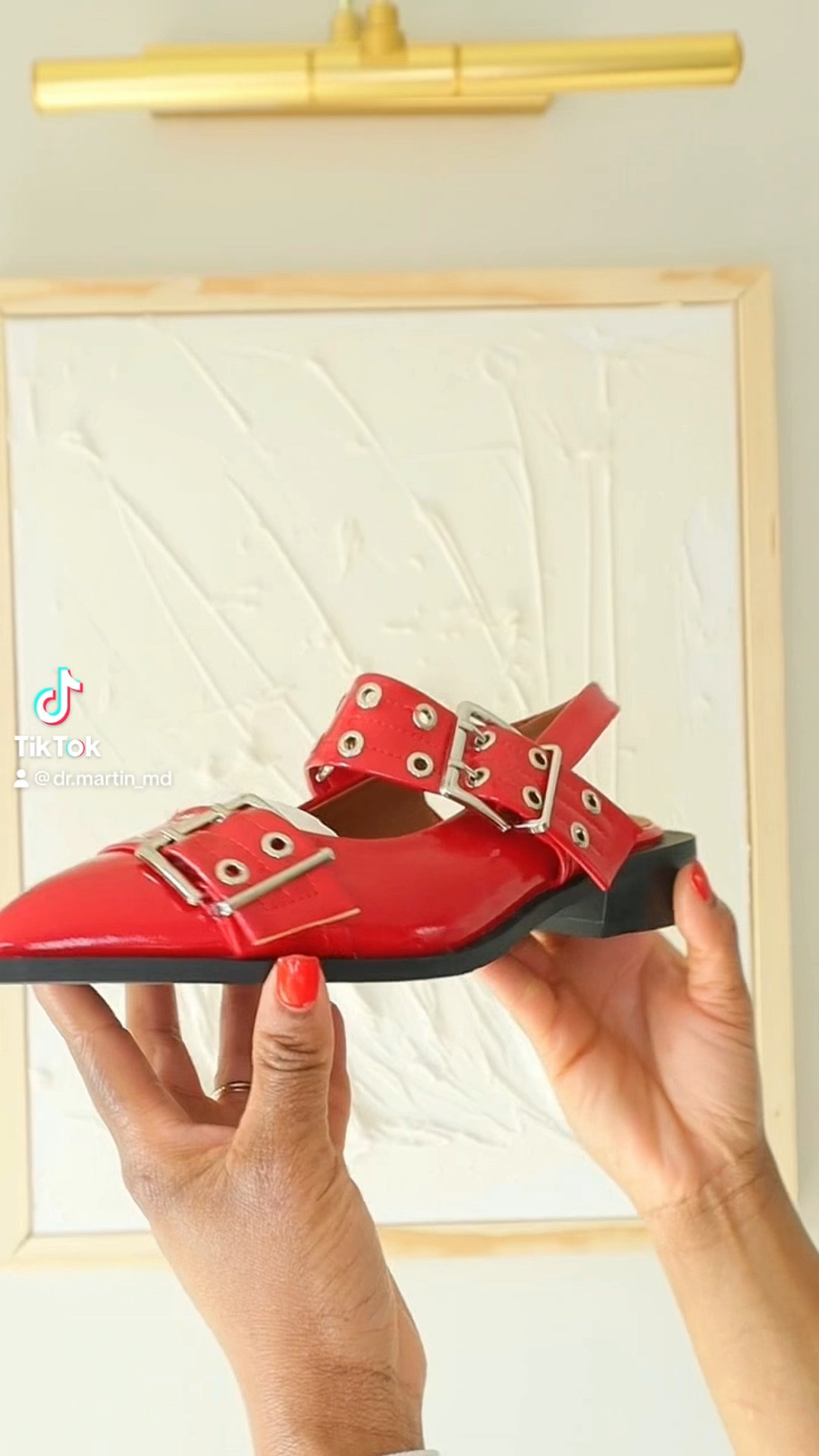 Hello friend!! 

Here is another #designerinspired item for you to shop! These inspired by the brand #Ganni . 

Do you love them? 

#AmazonFinds #DesignerDupes #AmazonDupes #GanniShoes #BallareniaFlats #MaryJanes

#LTKshoecrush #LTKstyletip #LTKfindsunder100