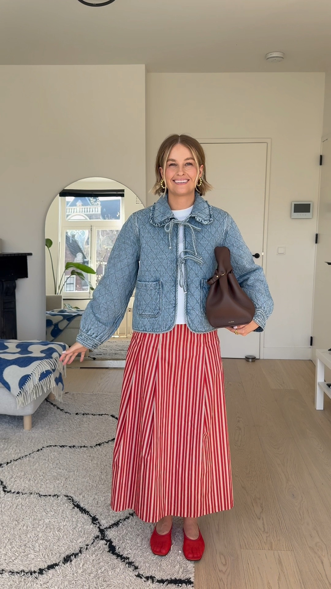 One skirt styled 3 ways

Skirt: Zara size M
Tshirt: cos (M)
Yellow vest: omnes (M)
Denim jacket: Anthro (S)
Brown vest: Zara (M)

#LTKuk #LTKspring #LTKstyletip