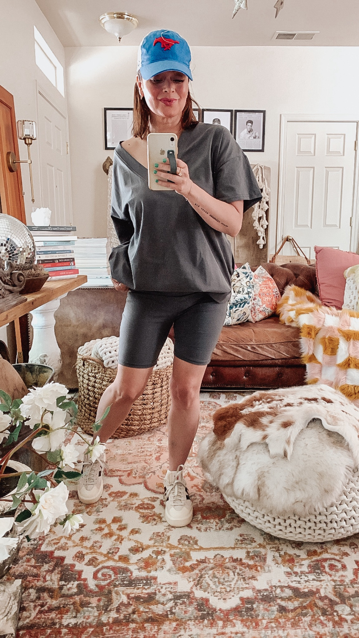 Wearing a medium in the set

Shade Strawberry + 5.5 

When shopping Kinsley Armelle use my code: ALIT20

The perfect summer outfit or traveling outfit & running around style!

#LTKtravel #LTKstyletip #LTKActive