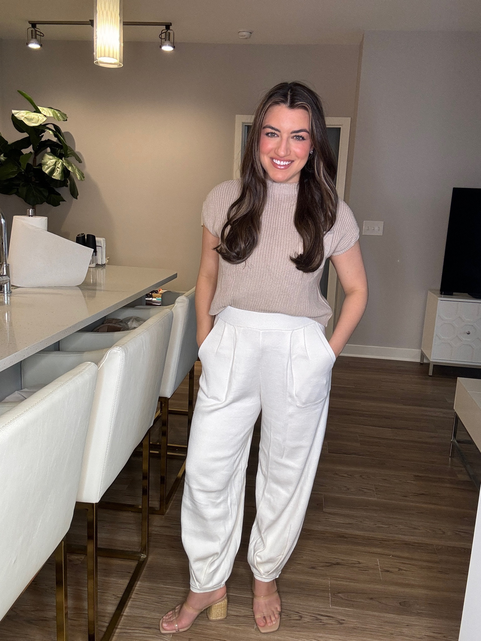 I’m 5’4 1/2” and weigh in the 140s. Wearing a size small!

#LTKsalealert #LTKstyletip #LTKfindsunder50