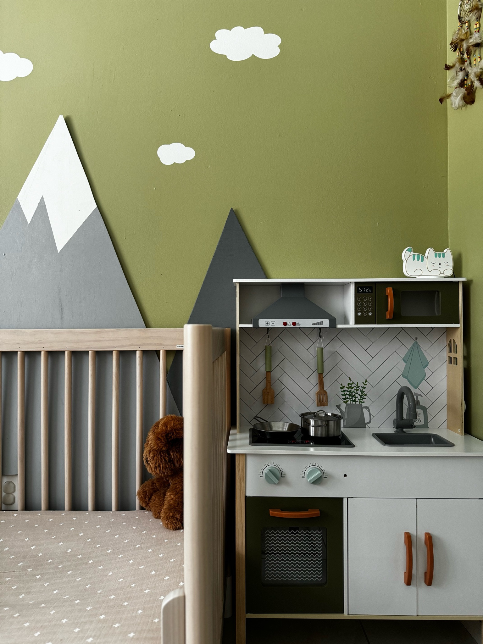 such a steal for this weooden kitchen! 

switching around his room soon!

but for all who have been asking. here’s his kitchen 🤍

#LTKKids #LTKFindsUnder100 #LTKBaby