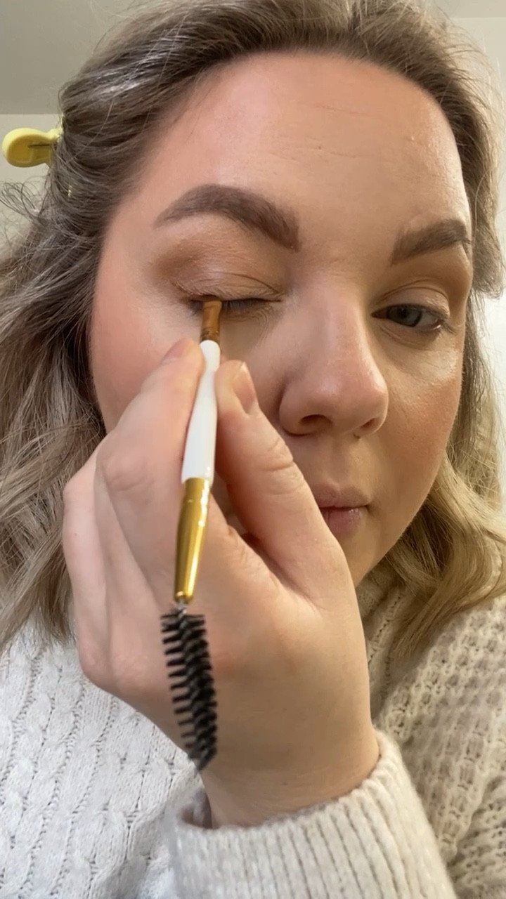 Easy New Years Eve Makeup 

I’ve been wearing this festive eye look nonstop this holiday season. This double ended make up brush is from amazon. I’ve had it for years, and it has held up really well. It works perfectly to apply the @covergirl liquid glitter eyeshadow as a fun liner! This shadow comes in multiple colors, so you can switch it up to match any look. 




#LTKBeauty #LTKWatchNow #LTKFindsUnder50