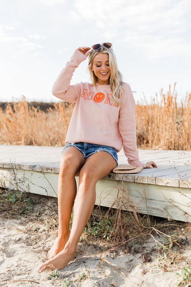 Mom Smiley Peach Graphic Sweatshirt | Pink Lily