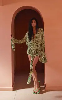 Green Abstract Print Chiffon Exaggerated Sleeves Longline Blouse | PrettyLittleThing UK