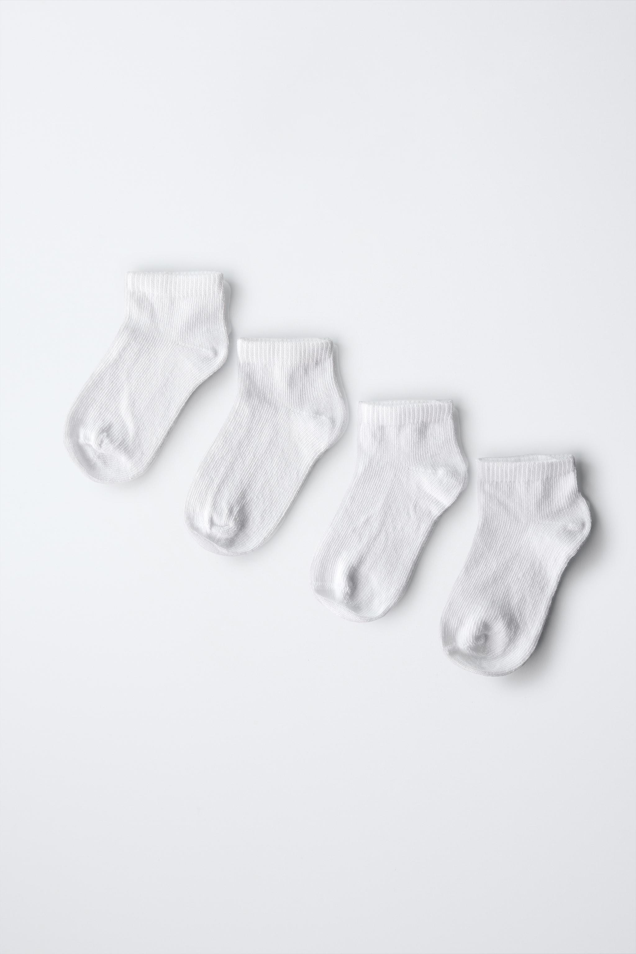 Pack of four pairs of short socks. | Zara US
