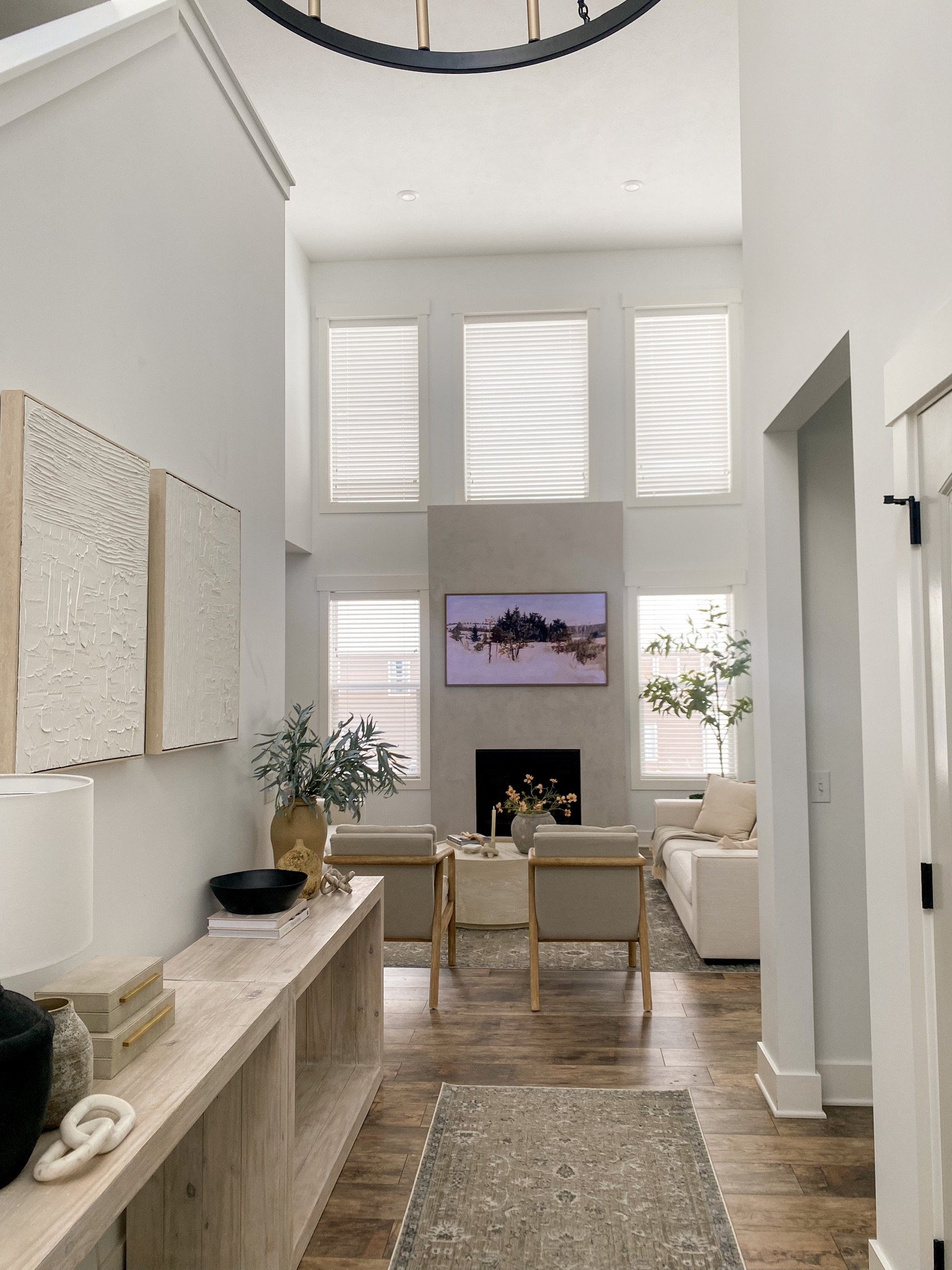 entryway moment 🤍

#home #interiordesign #entrywaydecor #entrywaydesign


Crate and Barrel 
Joss & Main
Target
West Elm
Article

#LTKsalealert #LTKhome