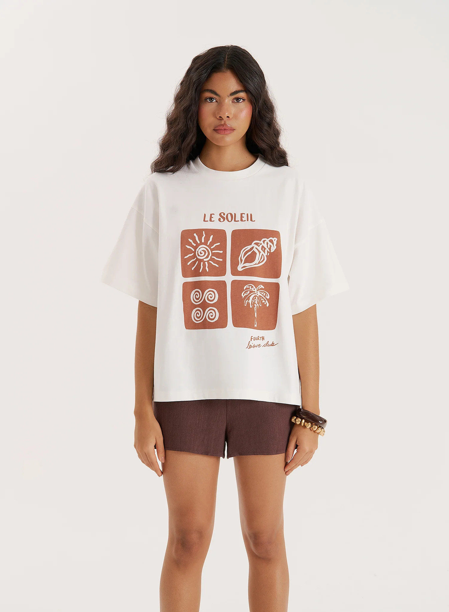 Off White Soleil Graphic T-Shirt- Ria | 4th & Reckless