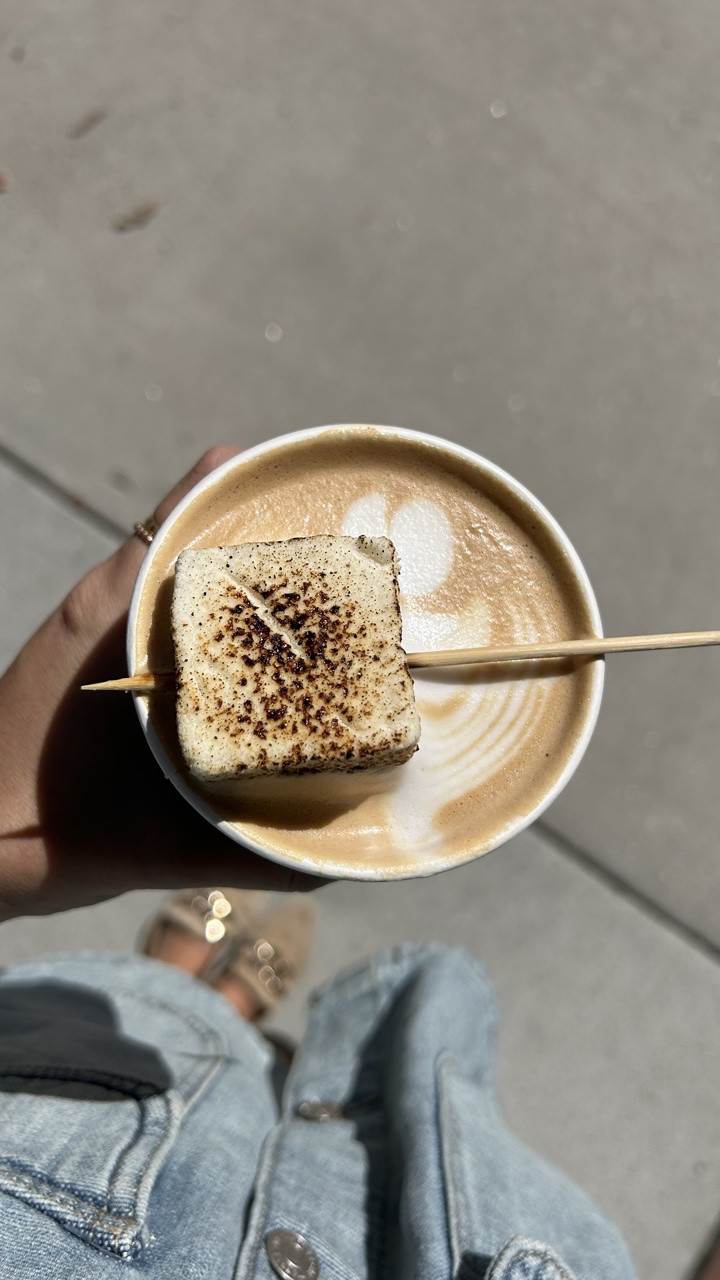 // ideal season 🧸🤎☕️🧦🫶🏻🍂🗝️🕯️ + a 10/10 campfire latte from @meadowlarkcoffee ☕️🧸🫶🏻🤎//