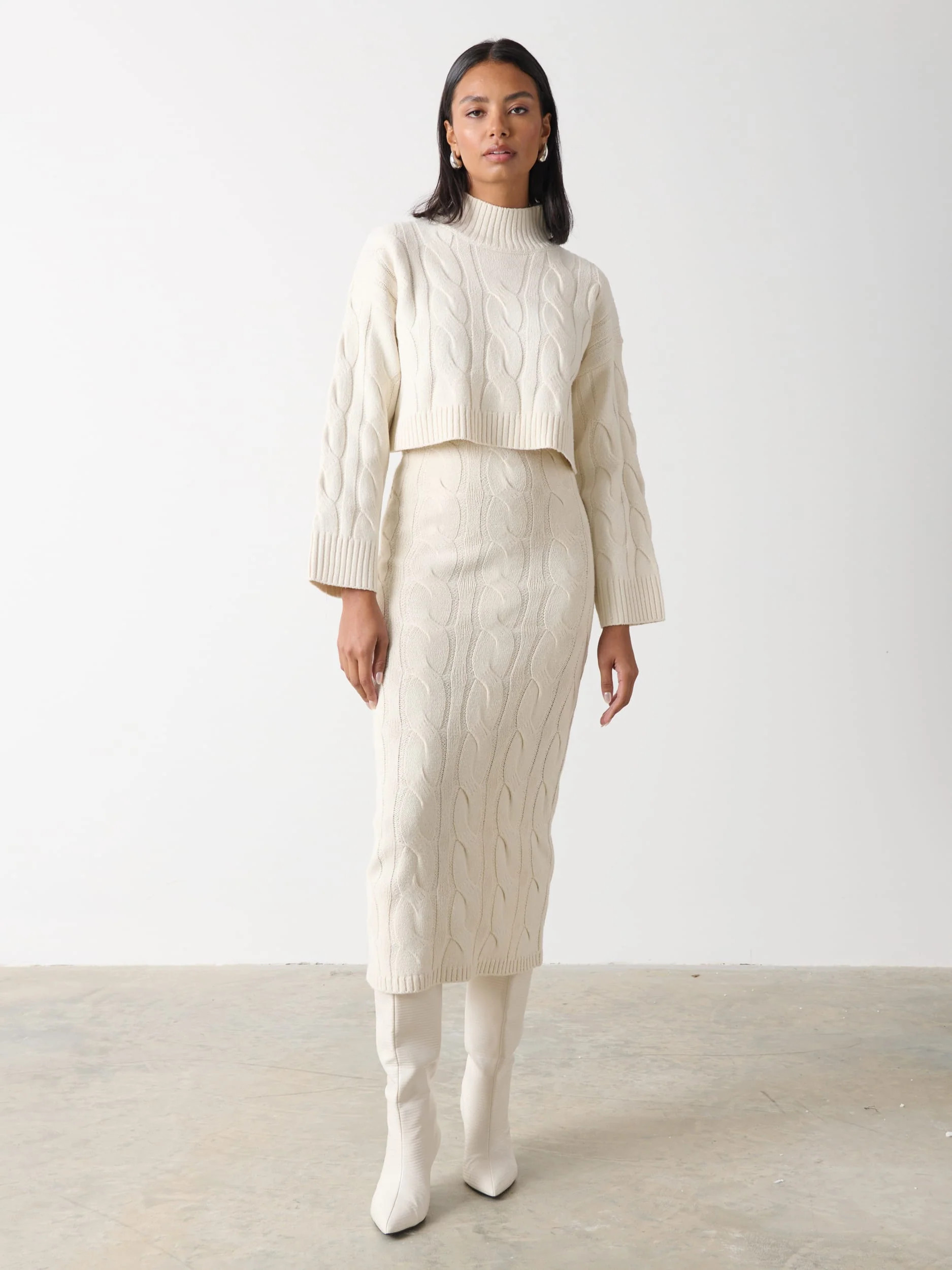 Hunter Cropped Cable Knit Jumper | Pretty Lavish (UK)