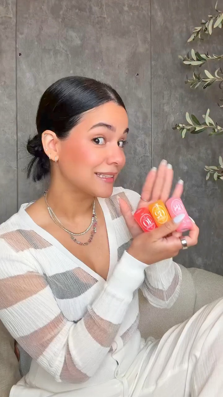 ¿Será que este es el secreto para oler bien todo el día? 😮‍💨✨

#jellyperfumebalm #soldejainero #amazonfind
