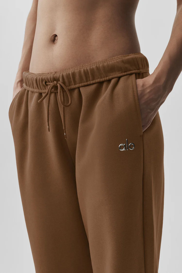 Accolade Straight Leg Sweatpant | Alo Yoga (US)