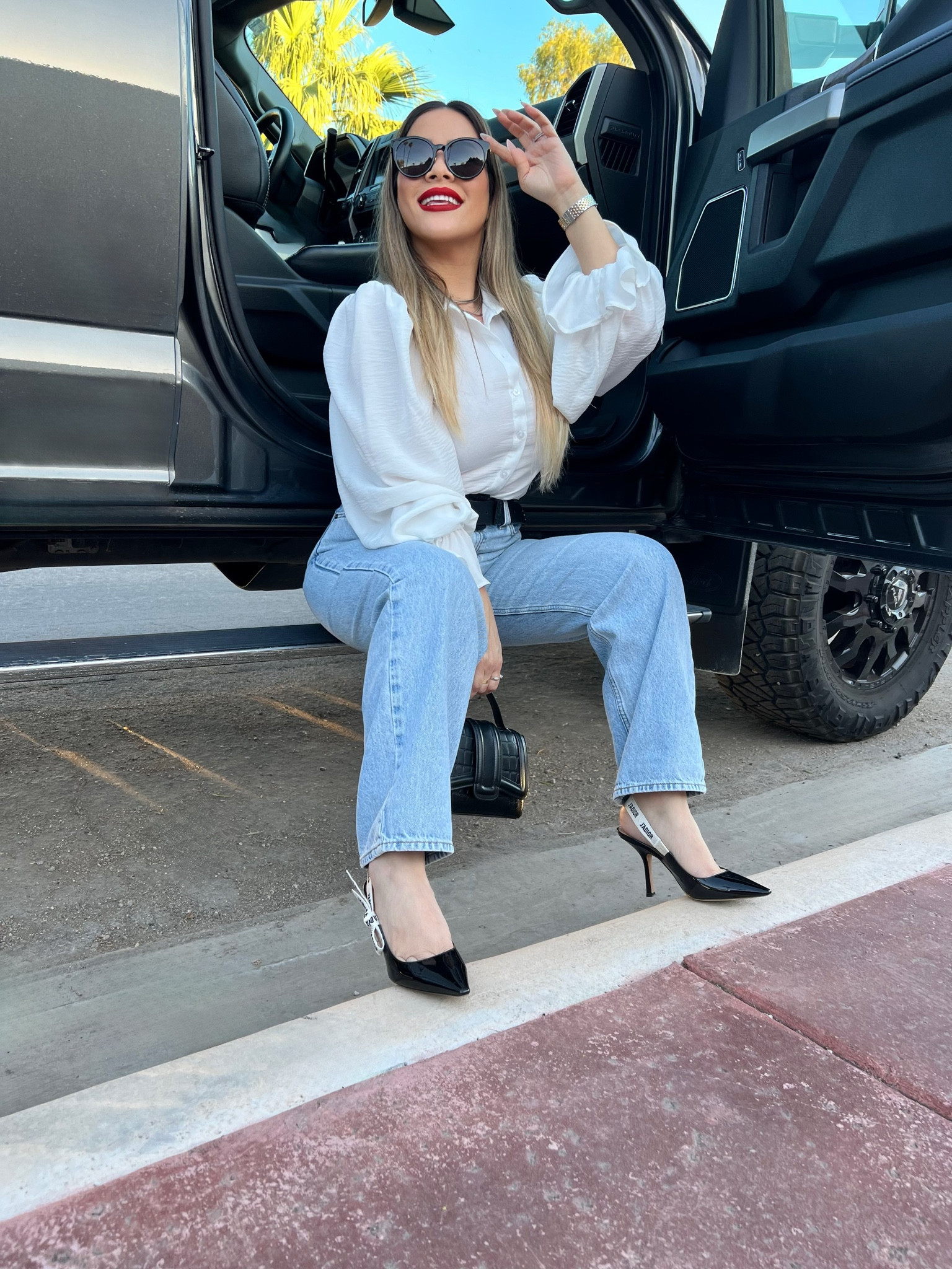 Blouse size medium 
Jeans 28, but should’ve sized down to a 27  

#LTKover40 #LTKstyletip