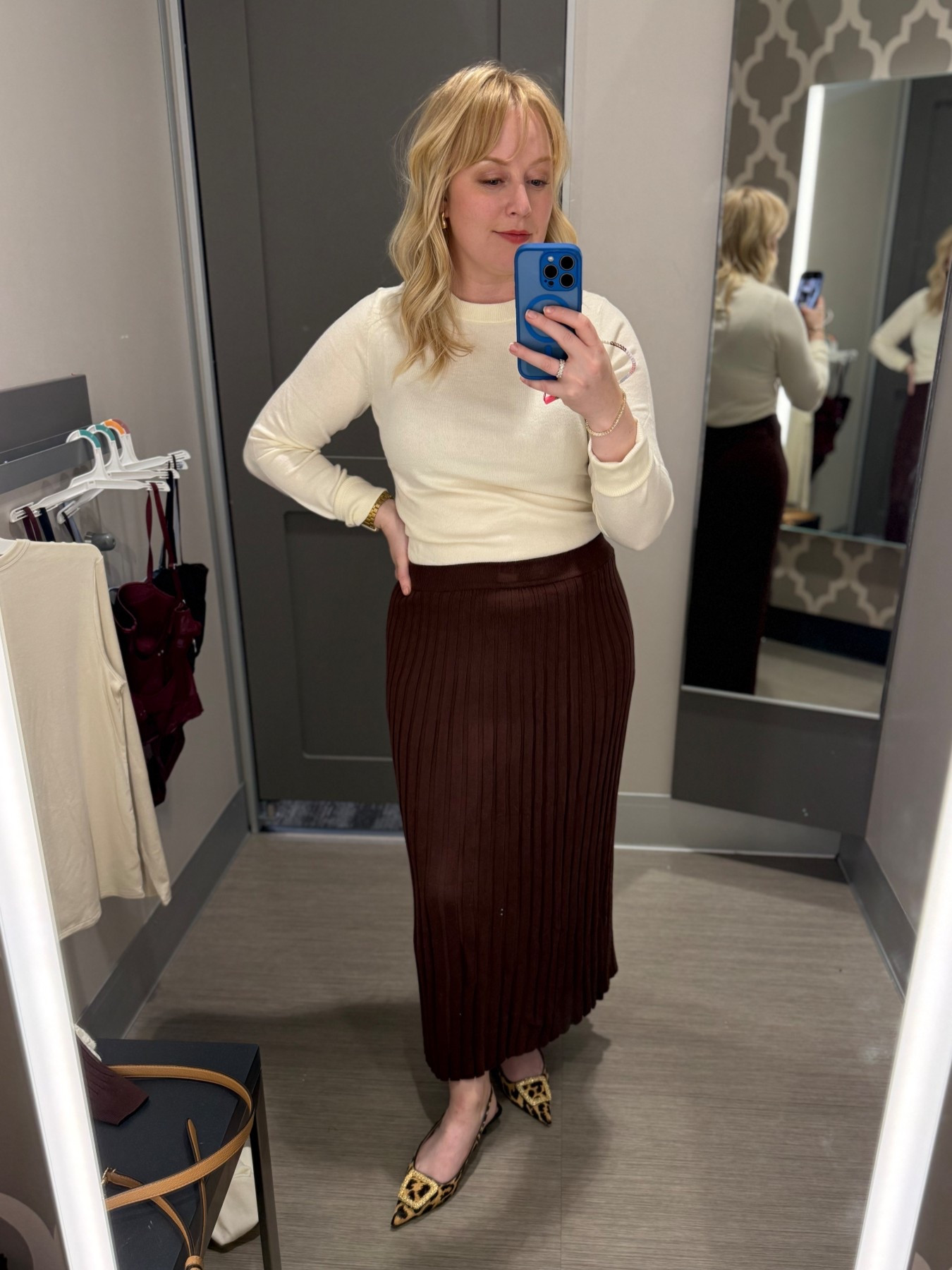 New fall find. The most perfect spring cream sweater. Sized down for a more fitted look but I would say true to size. Skirt is a touch darker than chocolate. Works for #hocspring or #hocautumn 