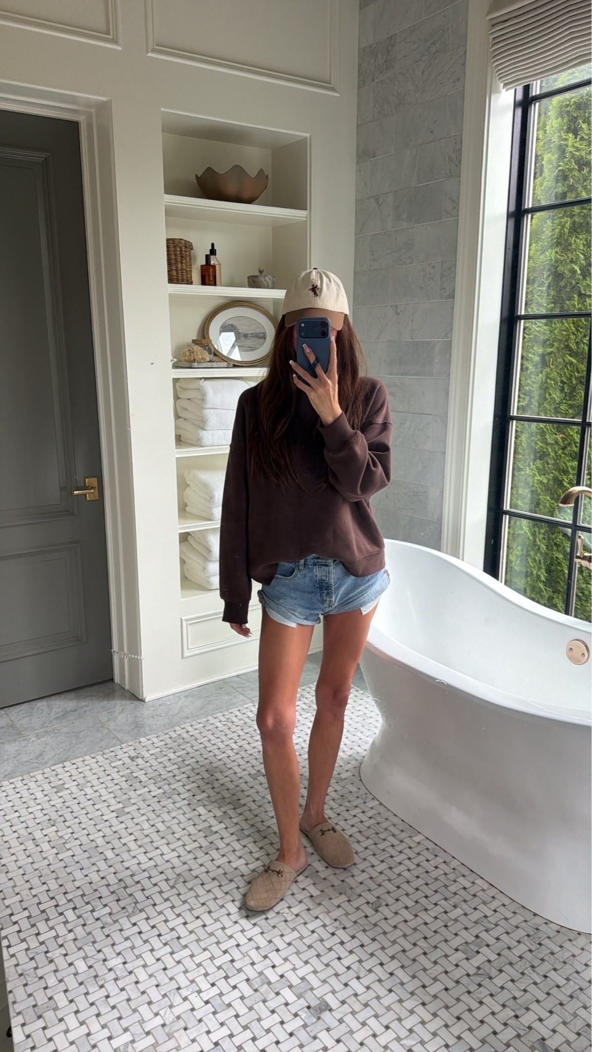 Fall transition outfit

#LTKootd #LTKSeasonal #LTKdayinmylife