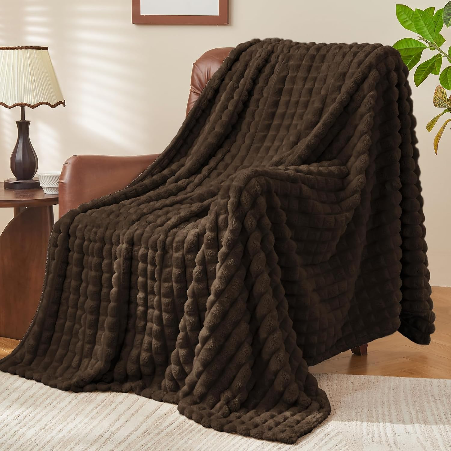BEDELITE 3D Checked Brown Fleece Throw Blanket for Couch, 50x60 Inches | Amazon (US)
