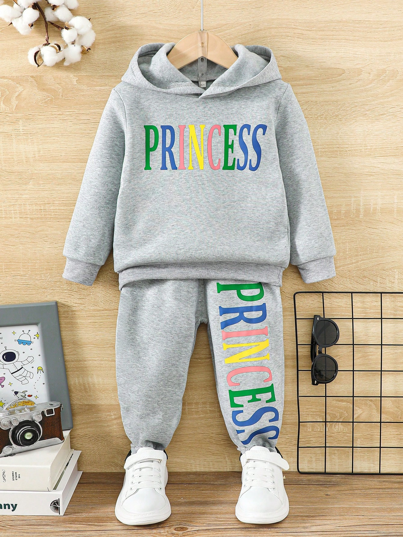 Young Girl Letter Graphic Hoodie & Sweatpants | SHEIN USA | SHEIN