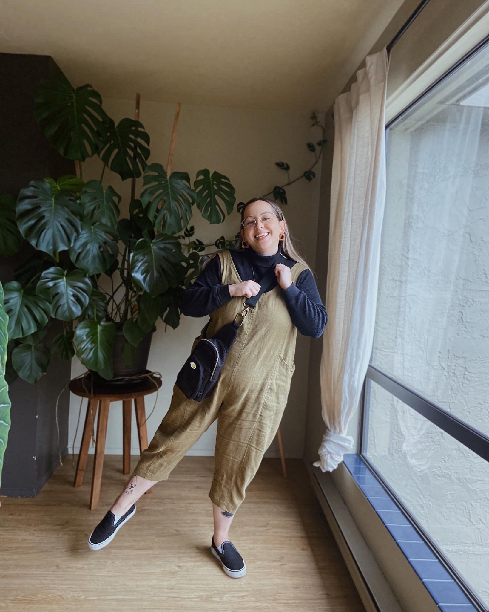 turtleneck - linked!
jumpsuit - elizabeth suzann
shoes - linked!
bag - girrlscout
🤍