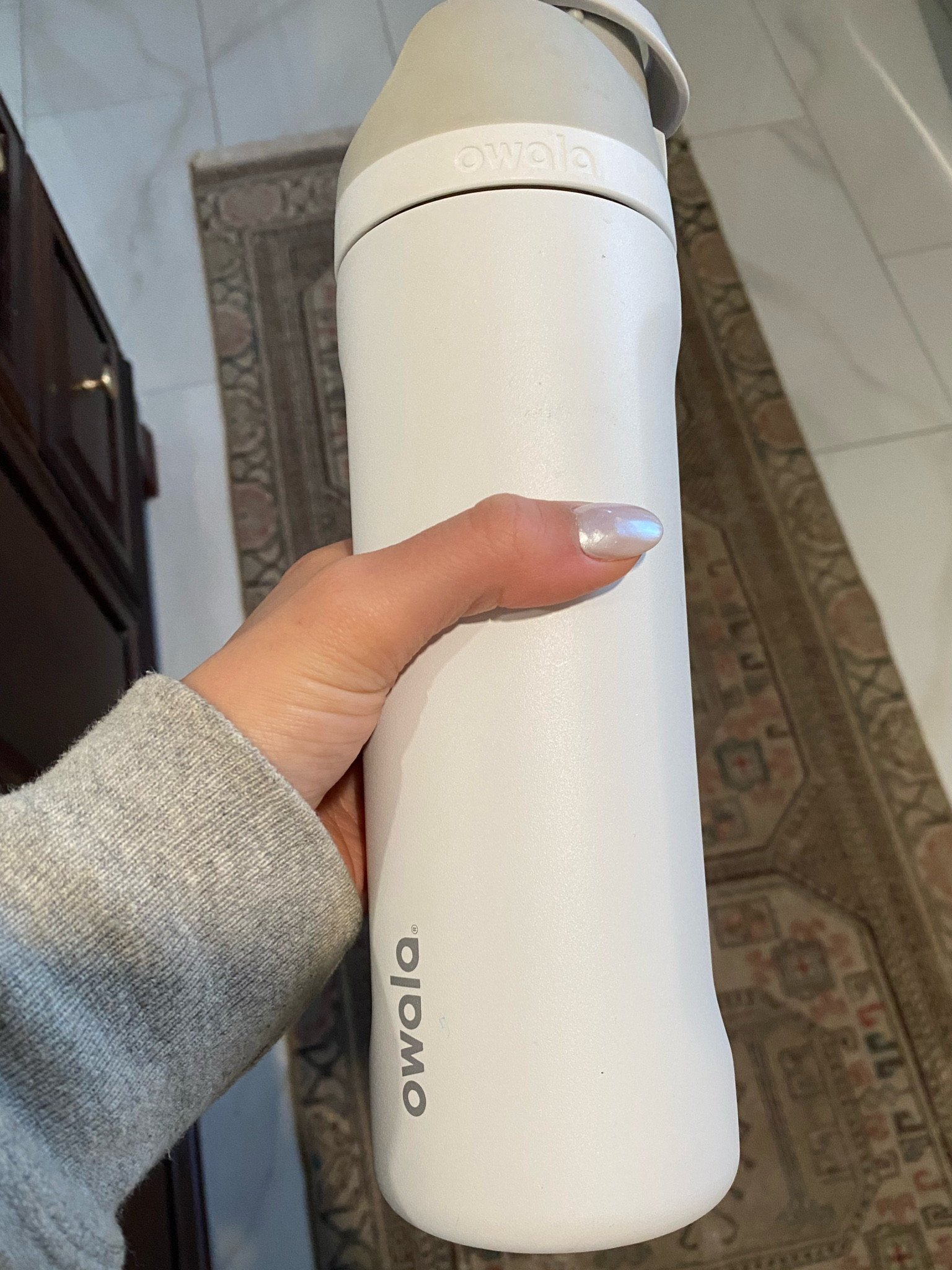 My #1 gift reco for someone you don’t really know (like a coworker or your new boyfriend’s mom) or someone who you just have no idea what to get!!! Have used this water bottle every day for the last 3 months & absolutely love it. 

#LTKfindsunder50 #LTKHoliday #LTKGiftGuide