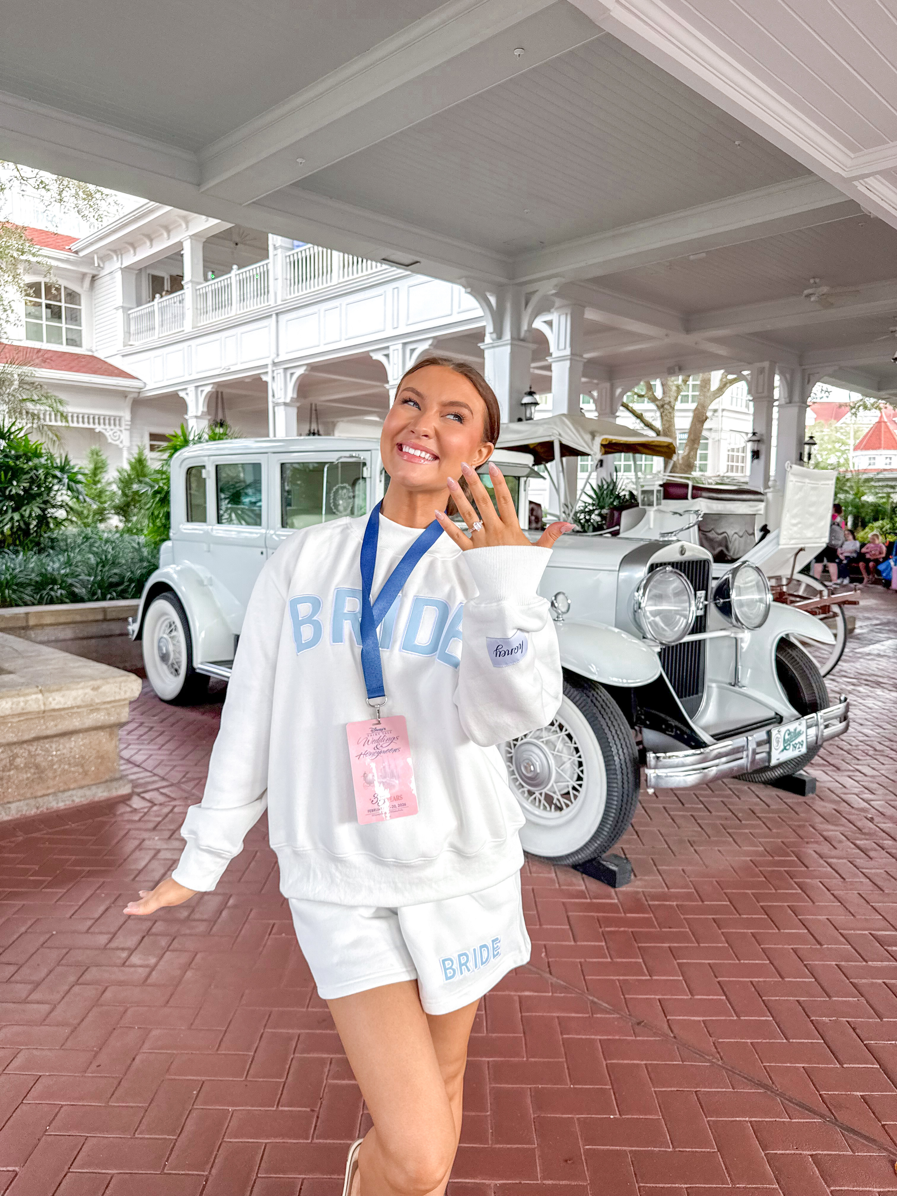 Similar bridal sweat sets to the one I wore to try wedding dresses on!  

 #LTKdayinmylife #LTKootd #LTKWedding