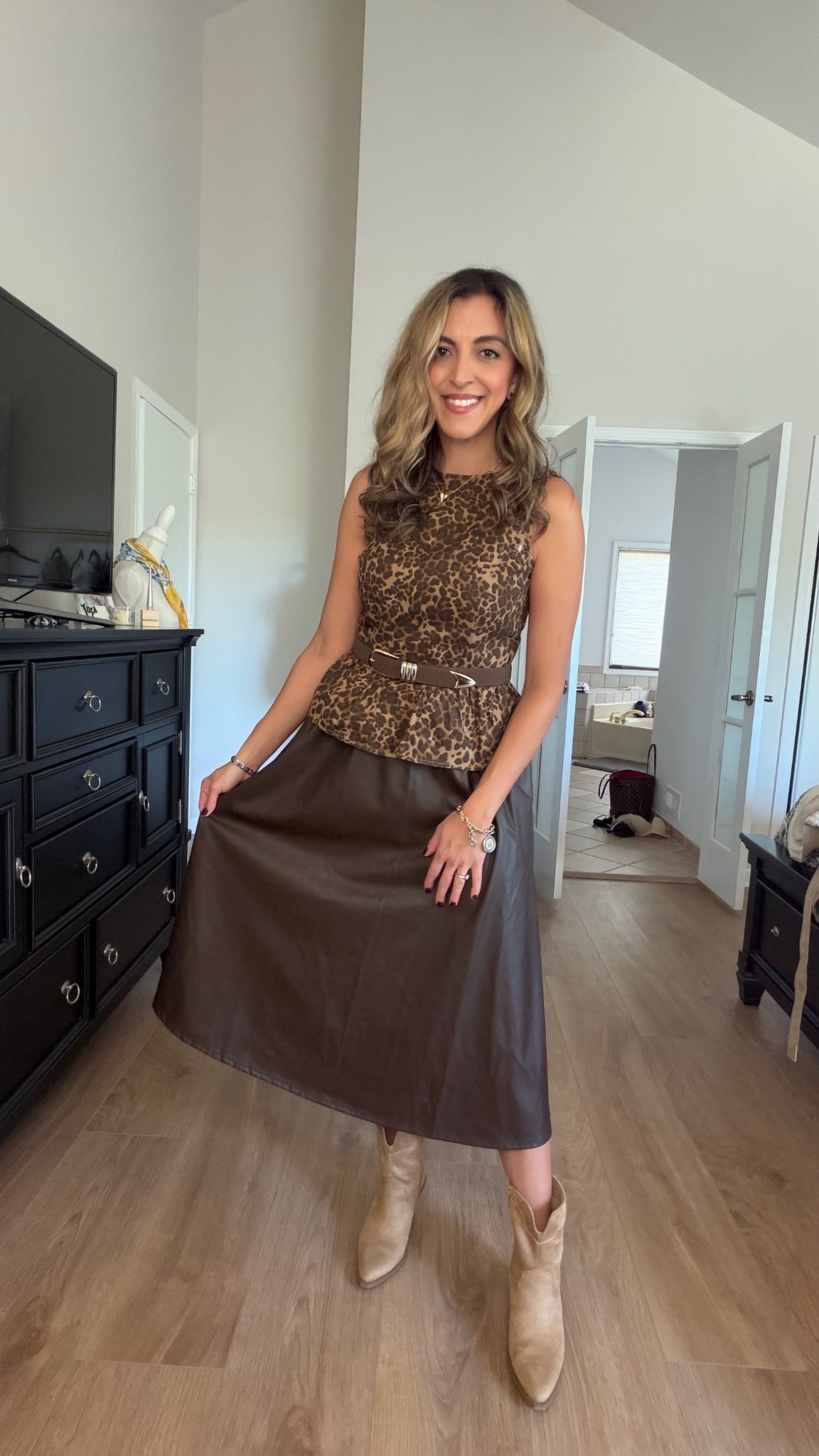 Target Western Chic Look



#LTKParties #LTKFindsUnder100 #LTKHoliday