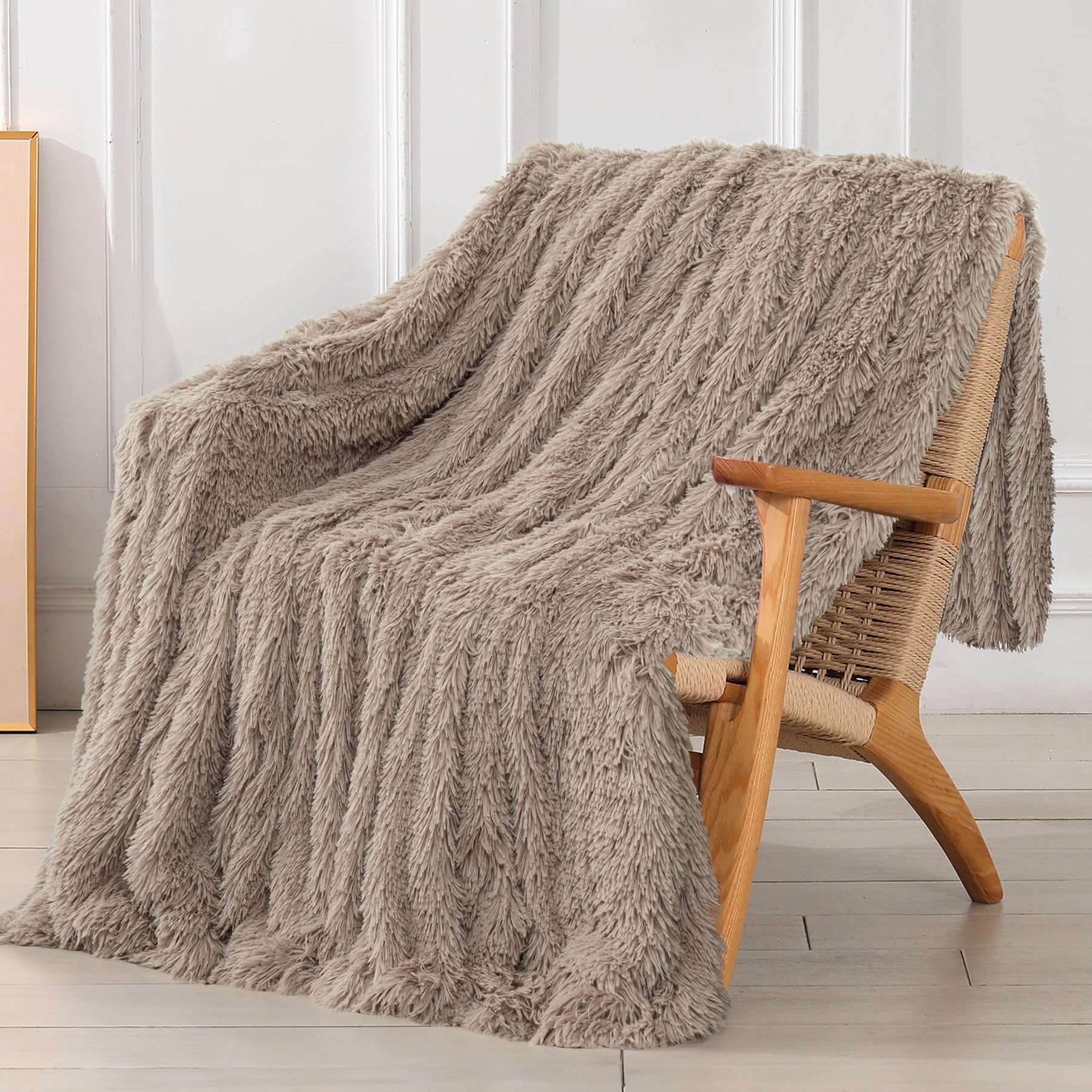 Tuddrom Decorative Extra Soft Faux Fur Throw Blanket 50"x60",Solid Reversible Fuzzy Lightweight L... | Amazon (US)