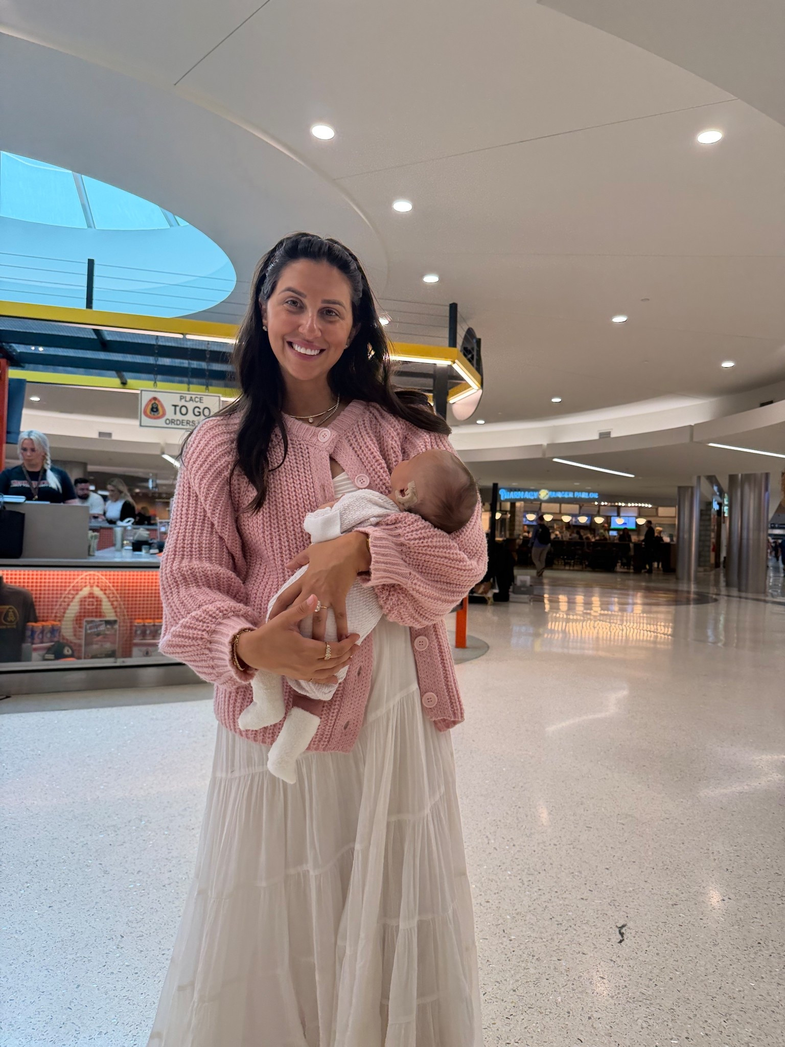 Birdie girls first airplane ride to her 2nd home!! 

Dress: small 
Sweater: small 

Dressupbuttercup.com #dressupbuttercup #dederaad


#LTKTravel #LTKBaby #LTKmomlife