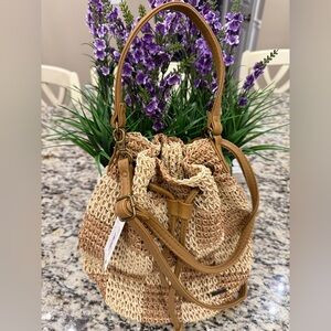 Billabong Tan and Cream Straw Bucket Bag | Poshmark