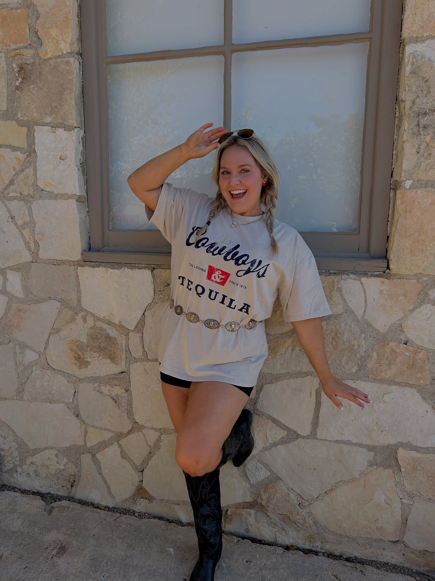 Plot twist: I leave the cowboy ♥️🤠

#cowboy #cowgirl #ellalangley #austintxlife #fitcheck✔️ #country #grwm #fyp

#LTKdayinmylife #LTKootd #LTKgrwm