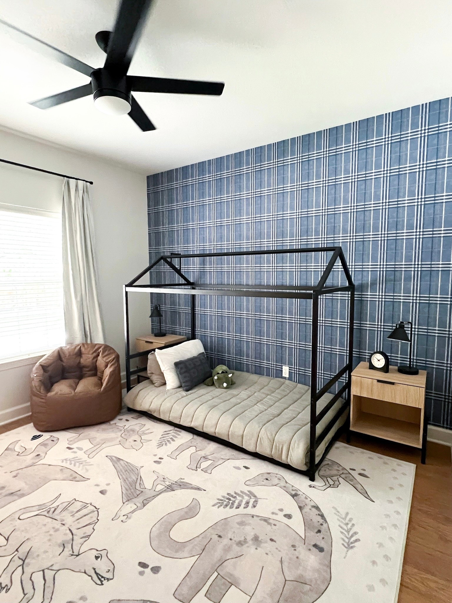 Long live boyhood. 💙 🦕 #WoodlandsStyleHouse
Construction: Evermon Homes

#LTKHome #LTKStyleTip