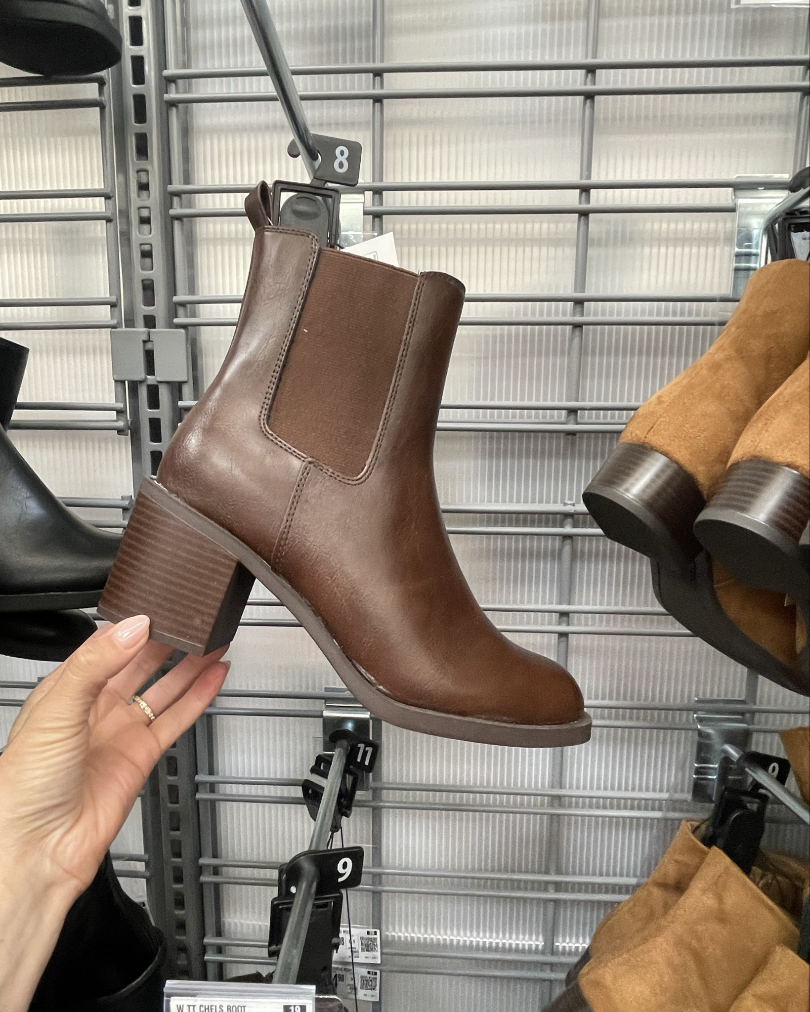 New shoe arrivals 

#LTKFindsUnder50 #LTKSeasonal #LTKShoeCrush