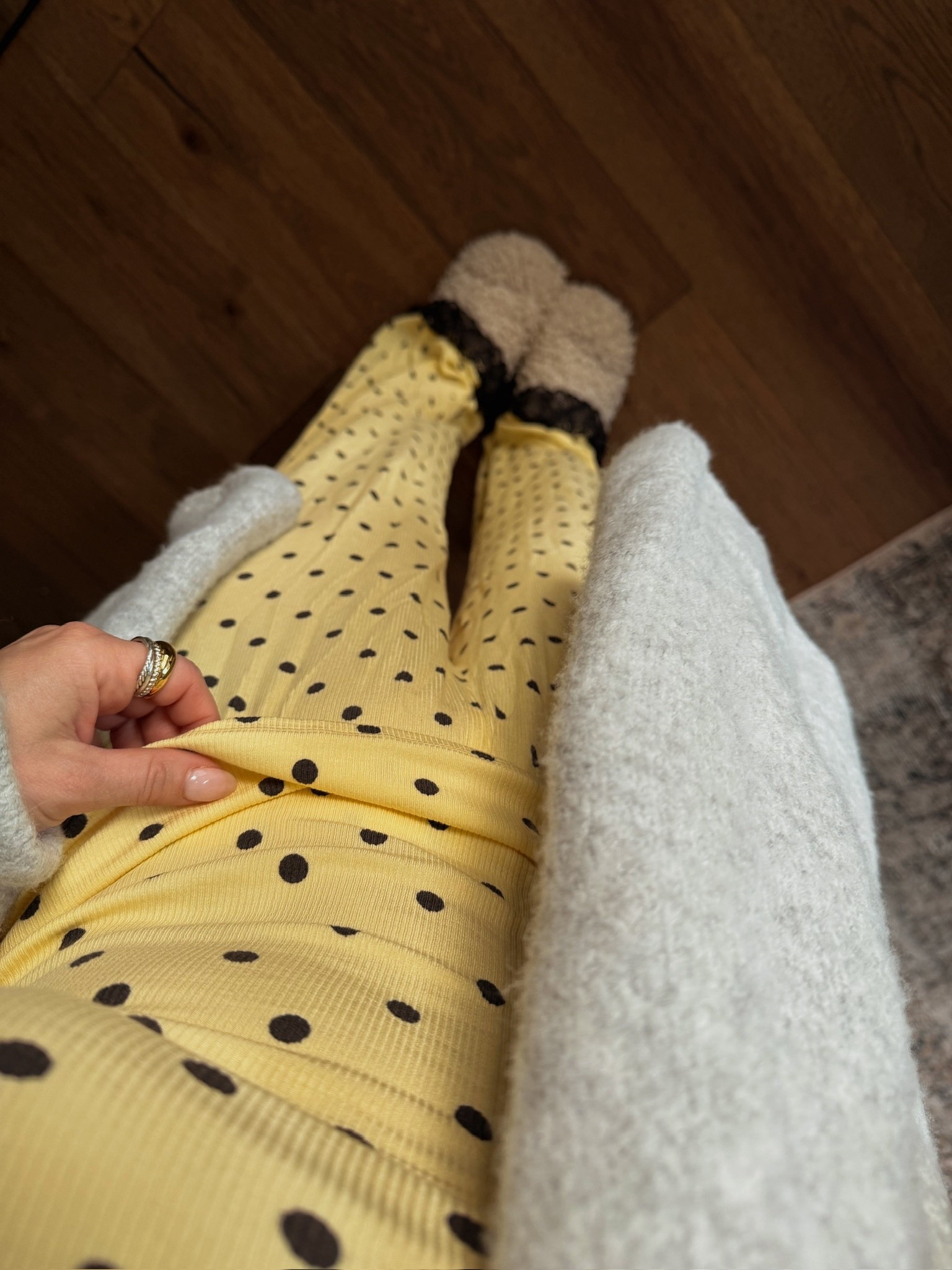 The material on these pajamas is sooo good! Love the ribbed material 💛

#LTKgrwm #LTKmorningroutine #LTKmomlife