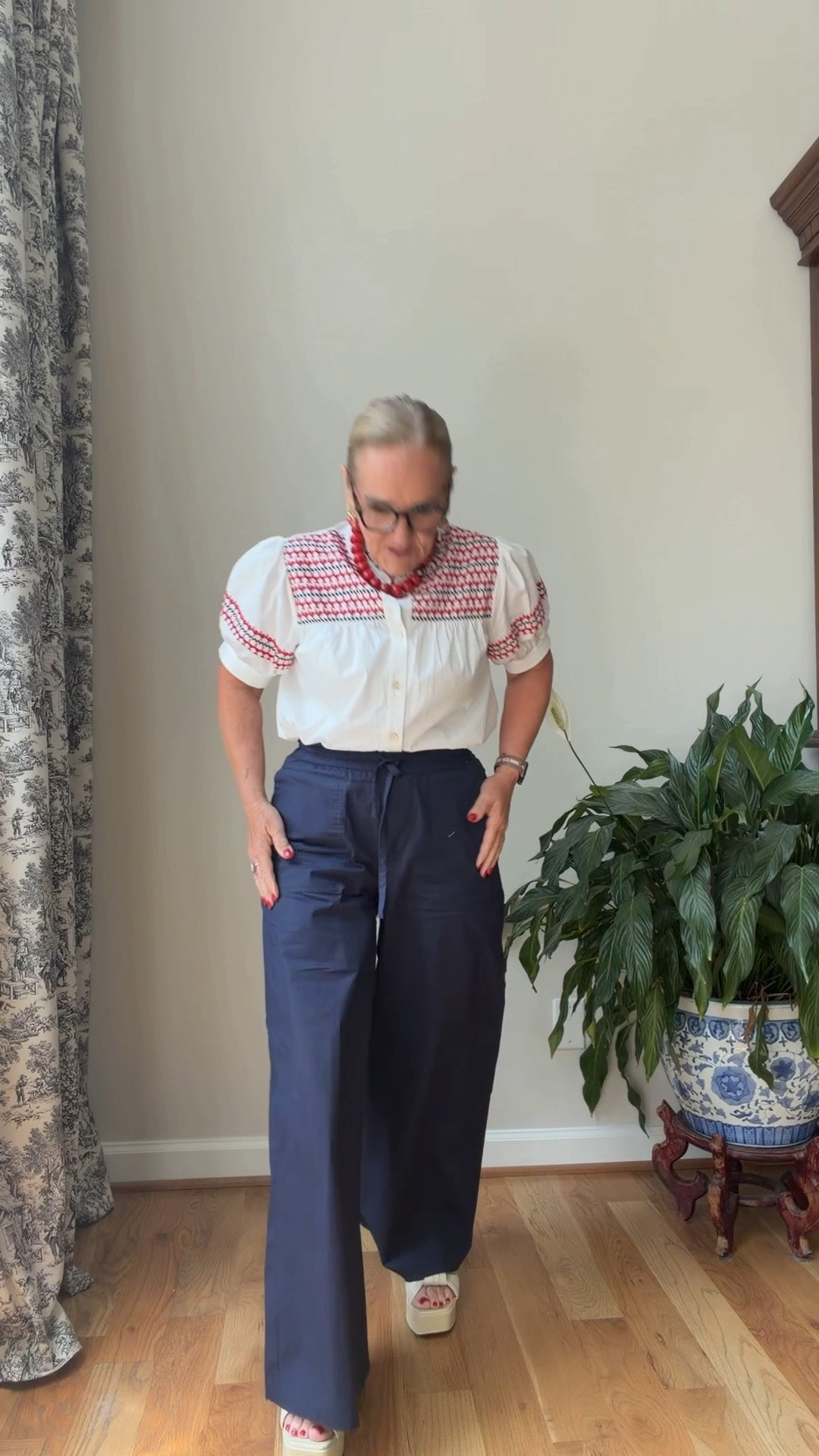 Blouse size medium
Cotton poplin pants size small

#LTKSaleAlert #LTKOver40 #LTKootd