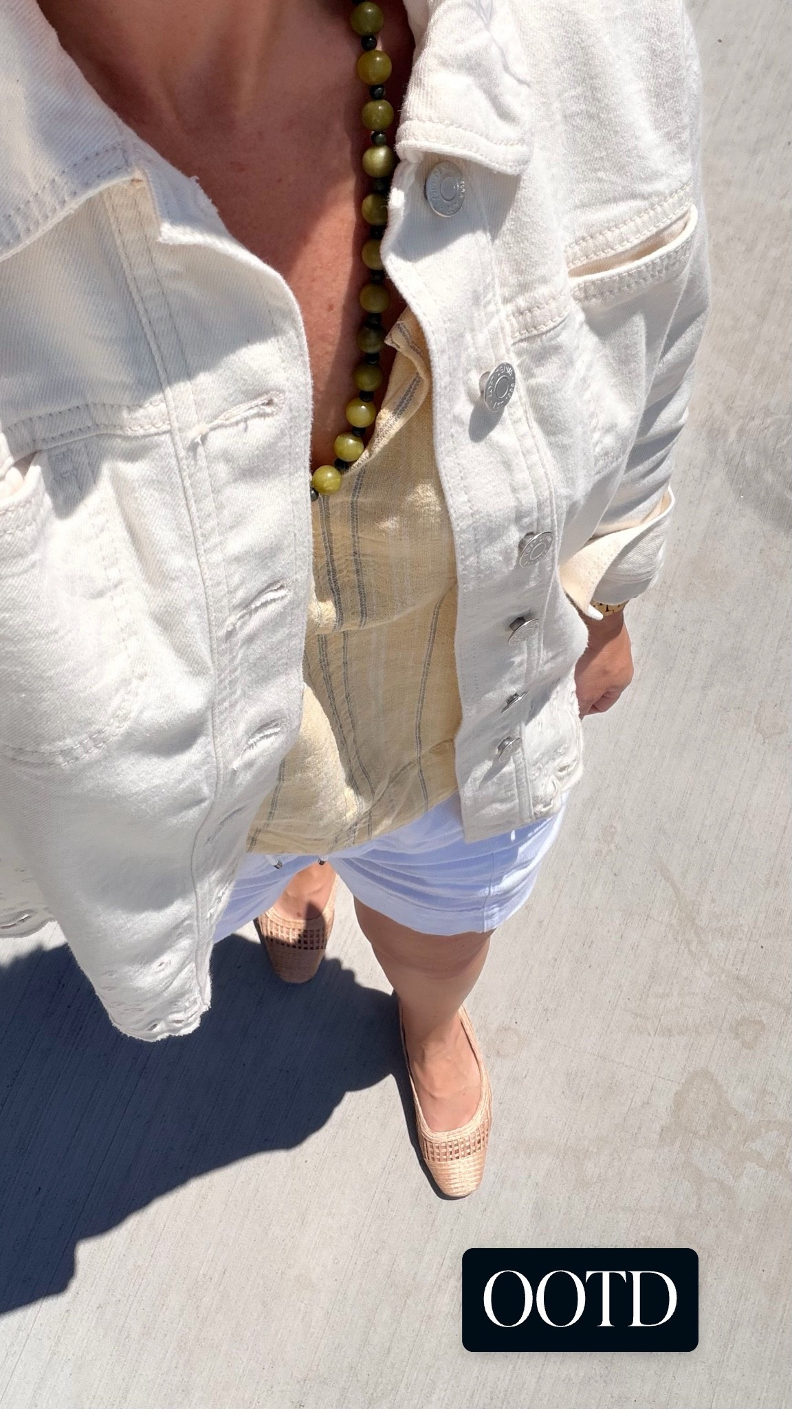Today’s OOTD is built around easy summer staples that always work.

A lightweight top, white linen shorts, my favorite eyelet jacket for cooler mornings, and the woven flats I’ve been reaching for nonstop. It’s comfortable, polished, and perfect for a day of running around town.

Everything is linked in LTK. 🤍

#LTKootd #LTKSeasonal #LTKPetite