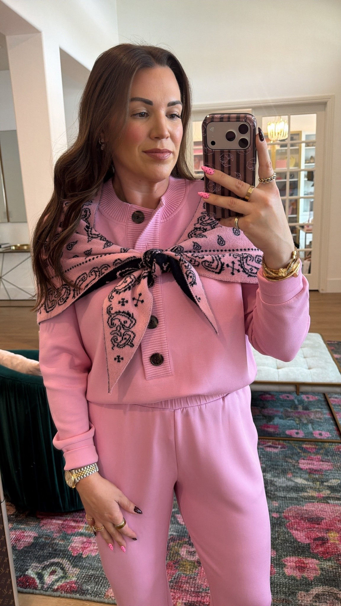 my curvy midsize long-haul flight outfit for my trip to Paris! wearing size medium in top and large in pants. so comfy and love the pink!!

#LTKSeasonal #LTKMidsize #LTKTravel