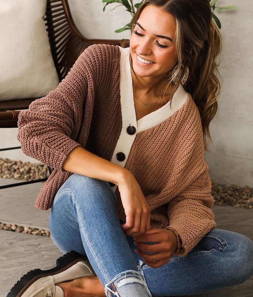 Boxy Cropped Cardigan Sweater | Buckle