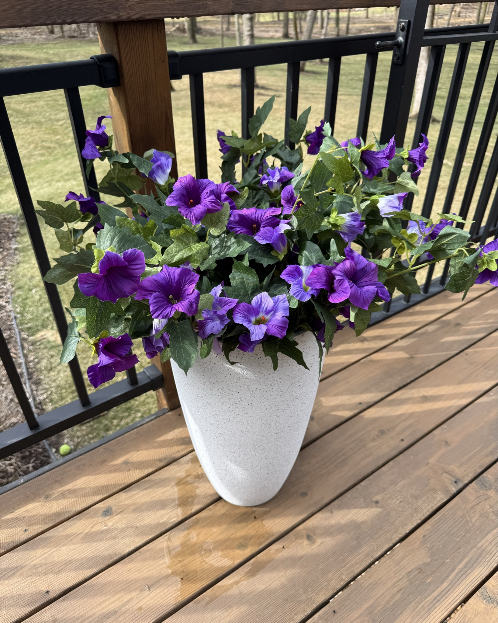 I love fake flowers and I also love when they look real 😉. These from Amazon are so good! 

#LTKdayinmylife #LTKHome #LTKmomlife