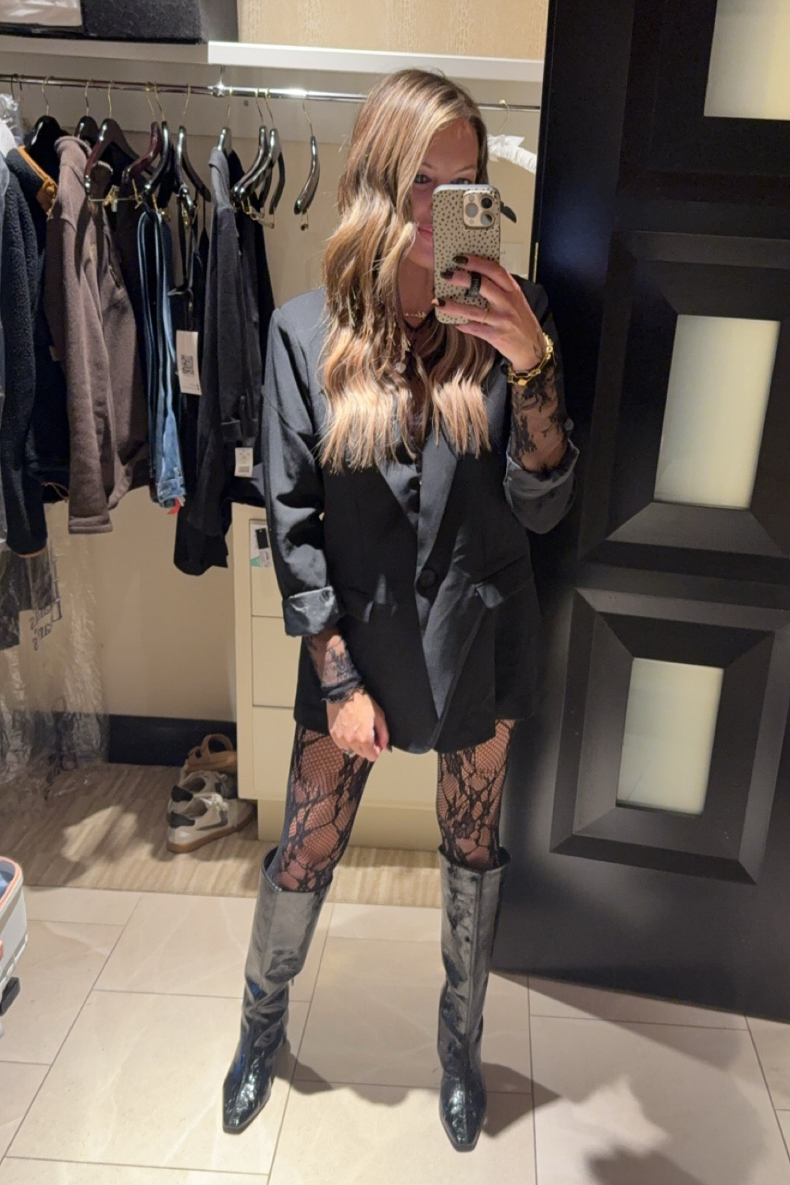 Las Vegas night outfit for women. Vegas chic. Blacked out outfit. Amazon finds. Amazon fashion  

#LTKFindsUnder50 #LTKStyleTip #LTKMidsize