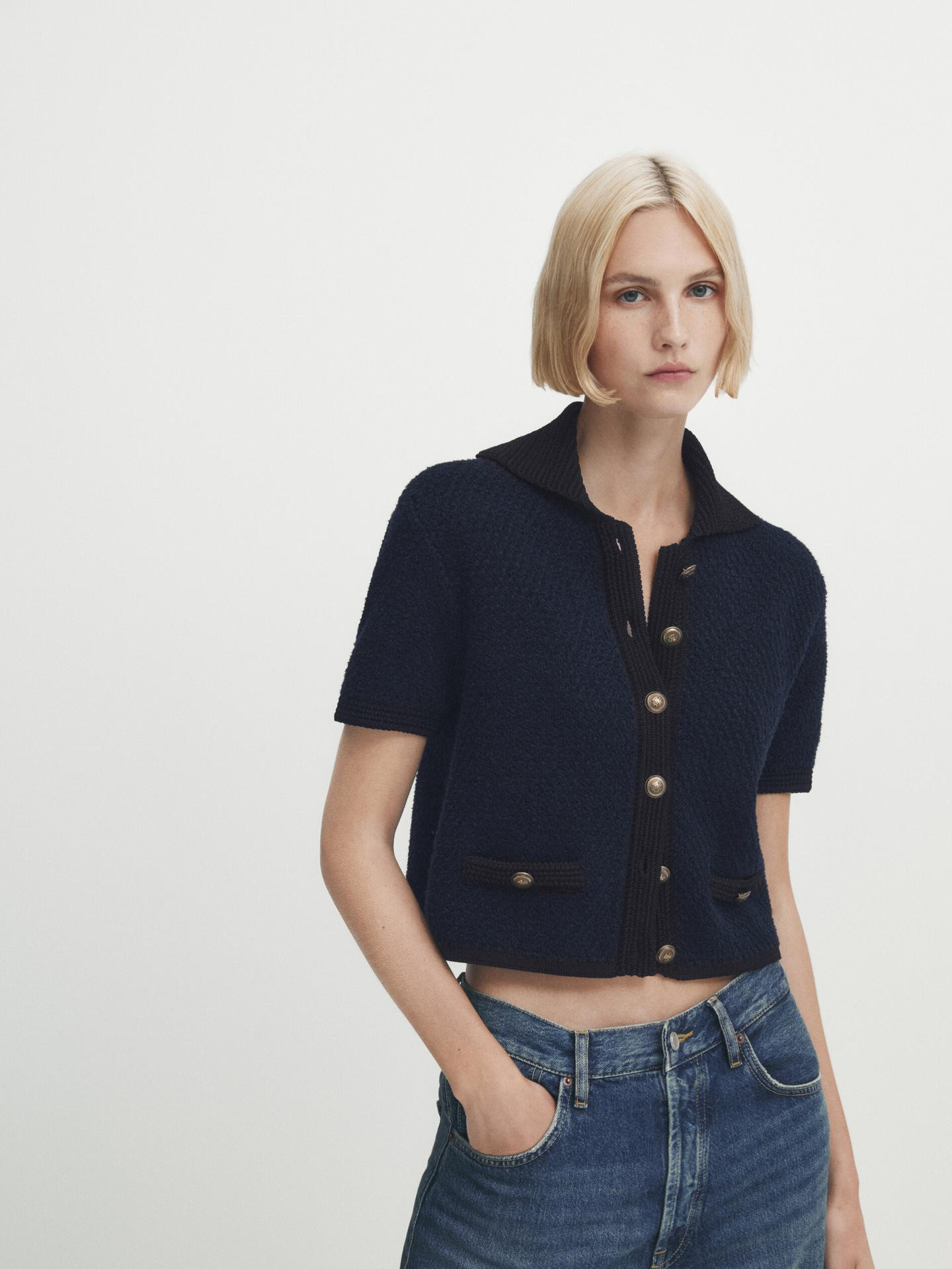 Textured knit polo sweater with gold-toned buttons | Massimo Dutti US