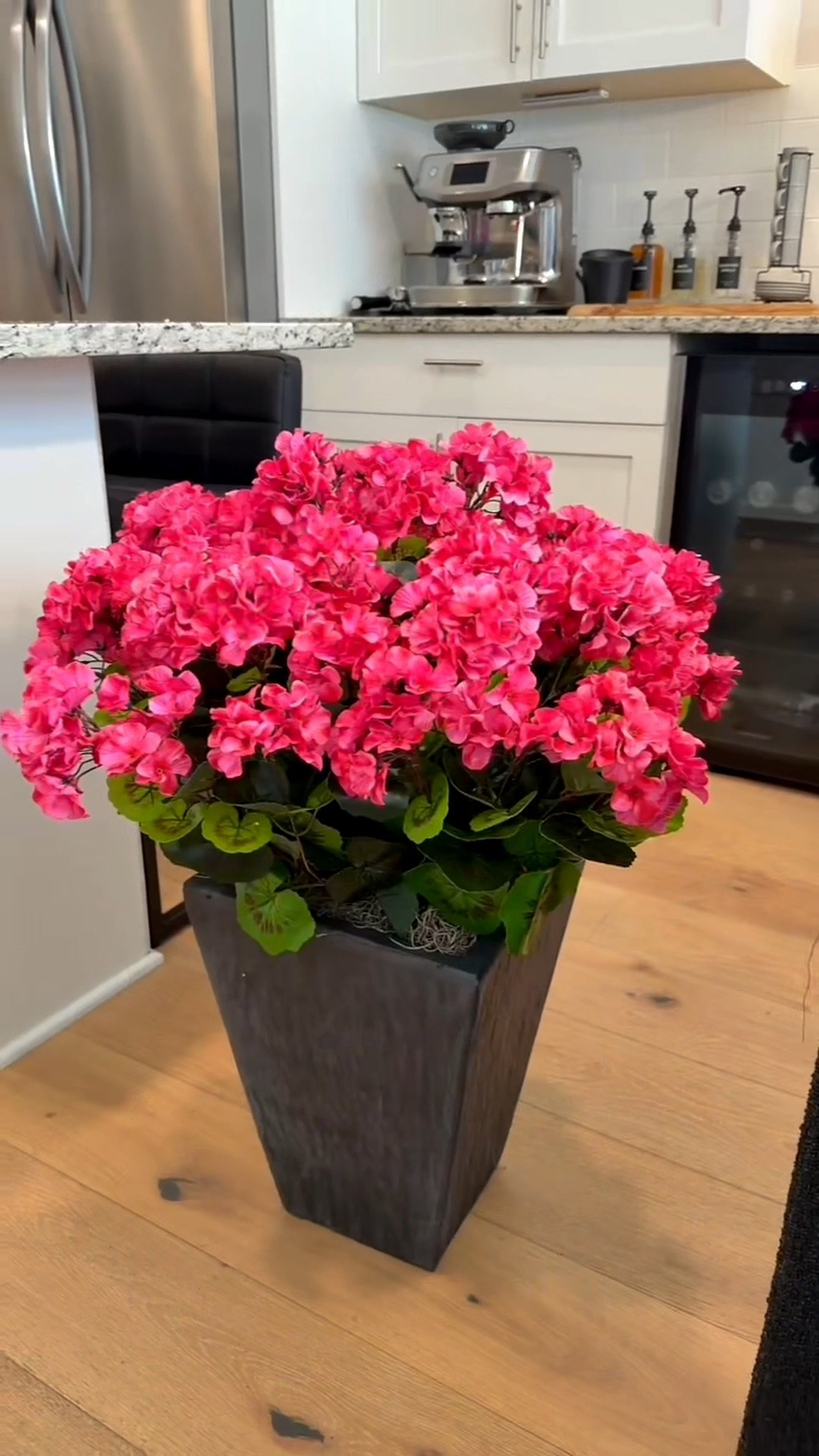 As someone who loves the look of fresh flowers but doesn't love keeping real plants alive 😂🌸 these are such a good find. They look so realistic and instantly make any outdoor space feel more put together.
If you've been looking for low-maintenance outdoor flowers, I'll have these linked on my LTK. 🌿🩷

Use code OUTDOORS30 to save!