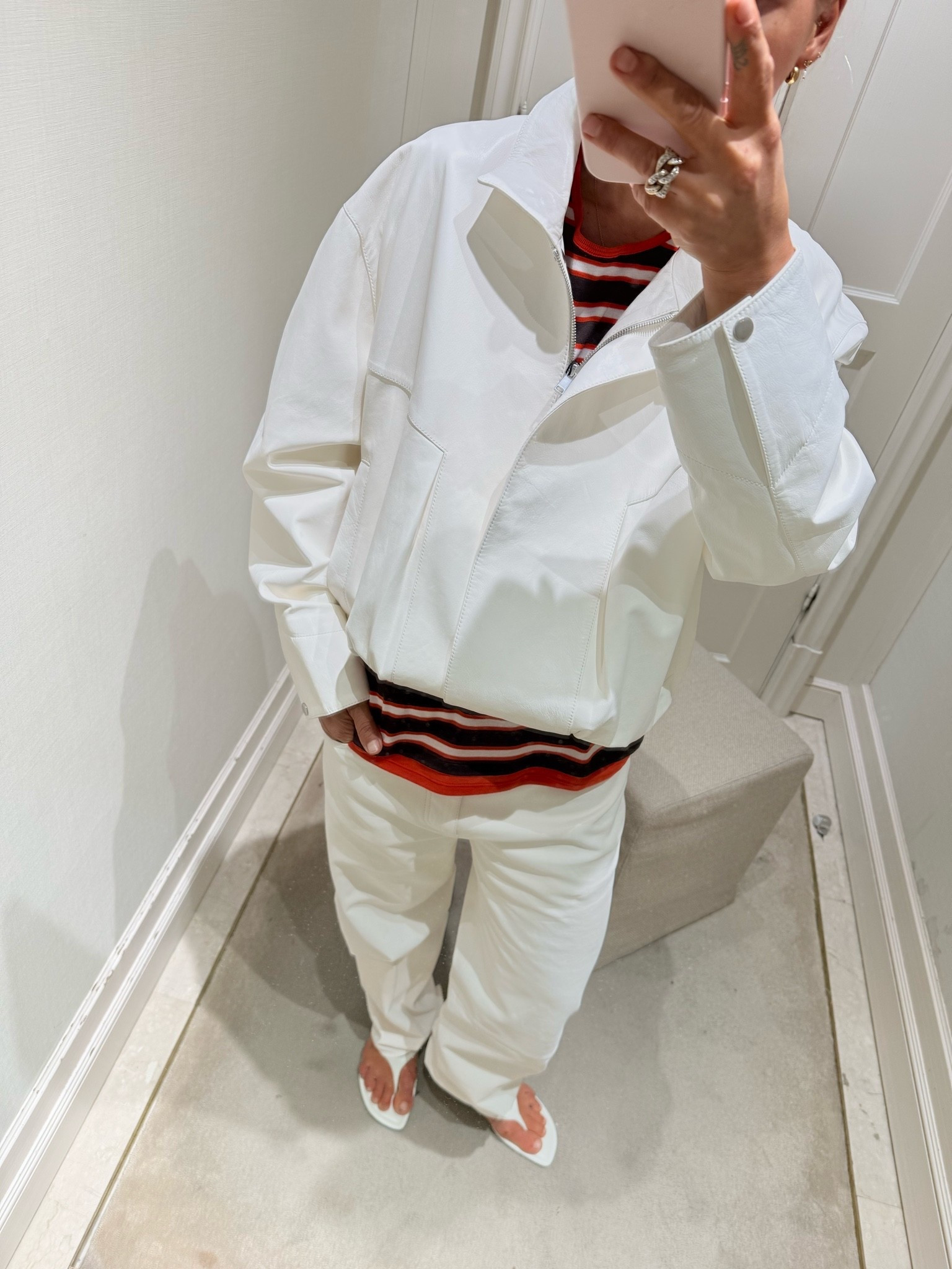 White leather

#LTKdeutschland #LTKeurope #LTKsummer