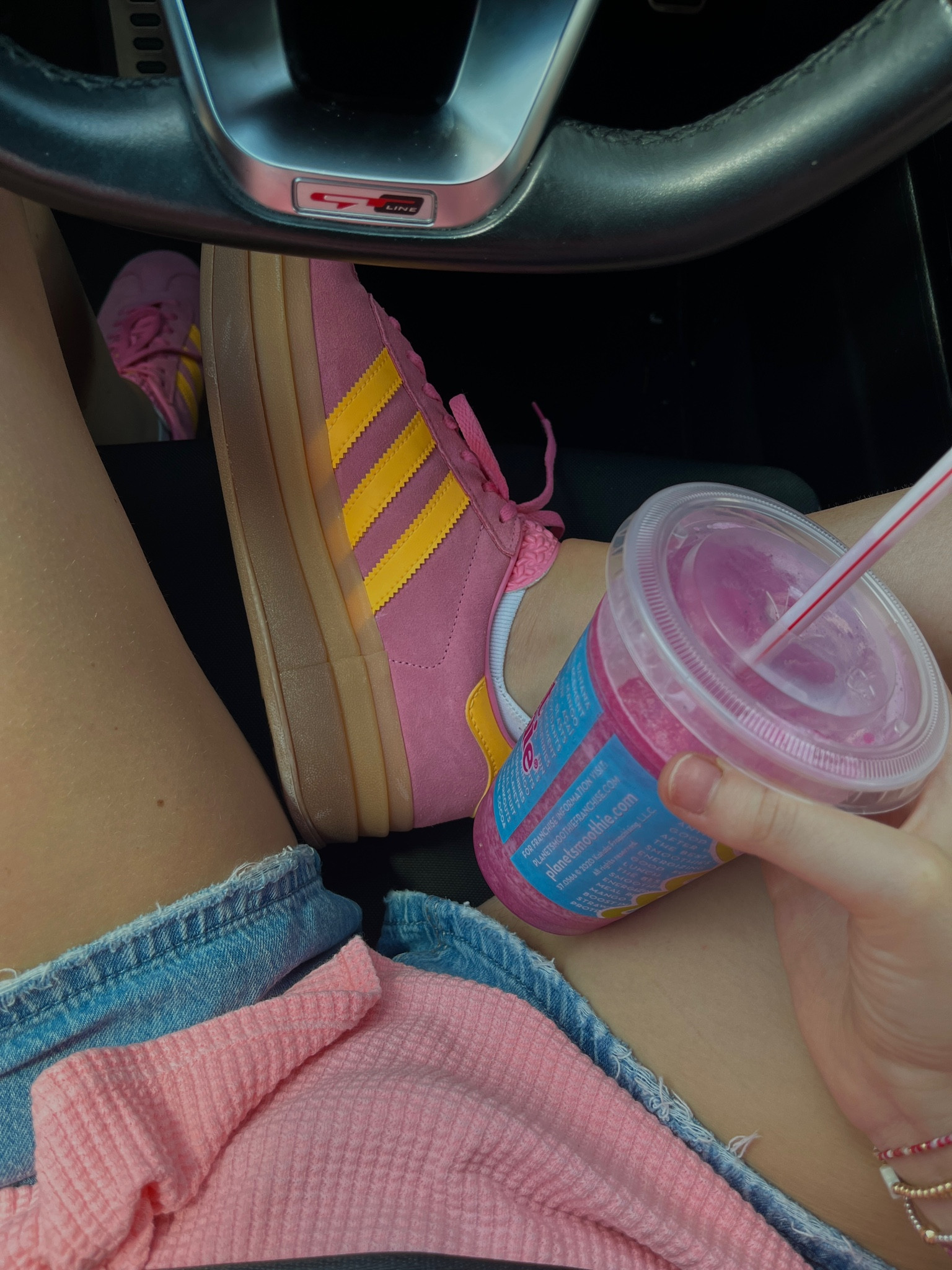love a pink fit!! 

shoes: 8.5
shorts: medium
top: mediumm

#LTKShoeCrush