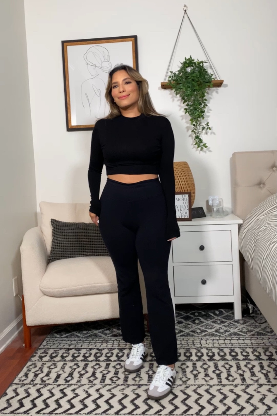 Comfy practical outfit for every day 🖤✔️ 