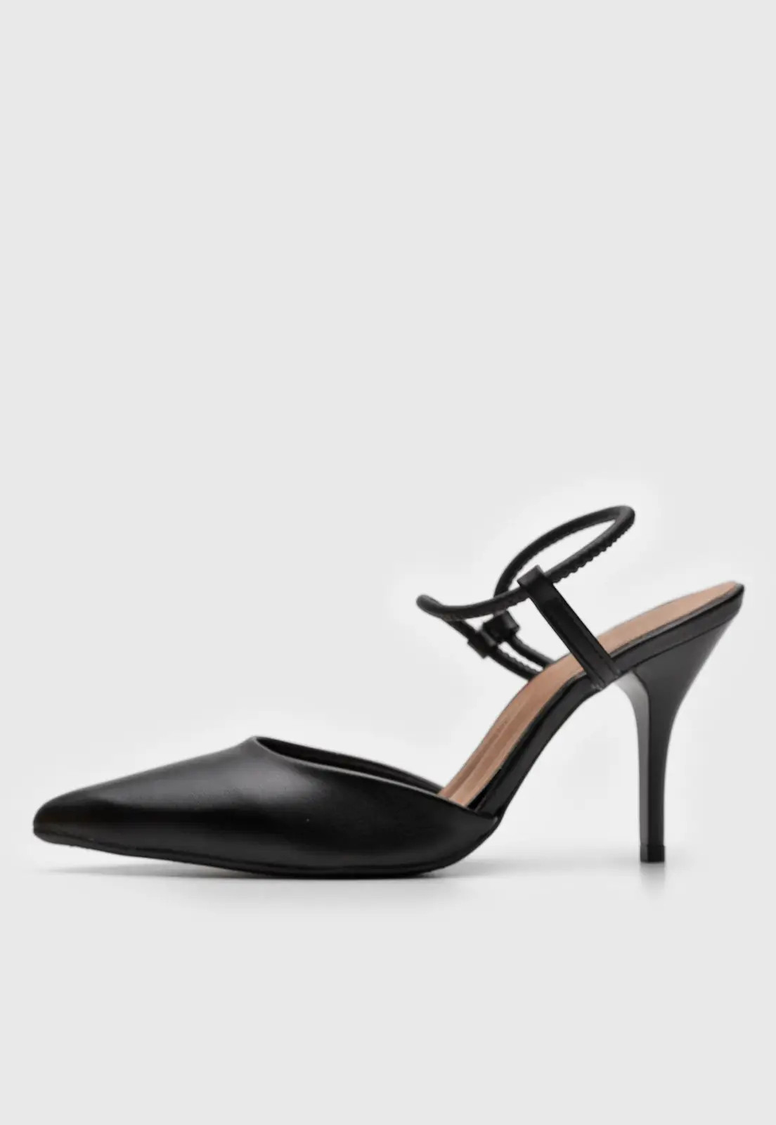 Scarpin Beira Rio Tiras Preto | Dafiti (BR)