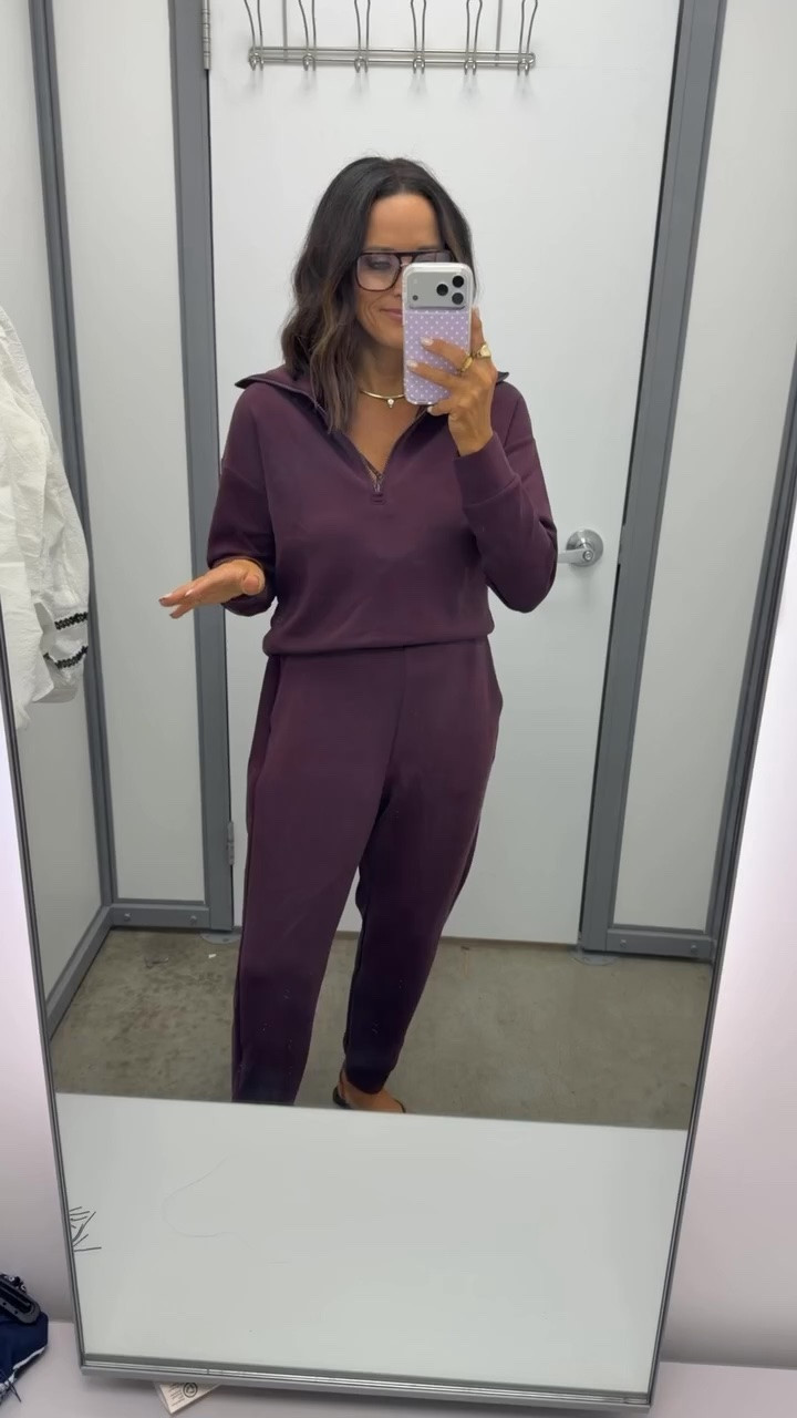 THIS SET!!! 😍🤎 Walmart is seriously KILLING IT with these elevated basics! The rich maroon color is PERFECT for fall, and the half-zip & matching joggers make it so easy to throw on and look put together! 👏🏻

@Walmart 

#walmartfashion