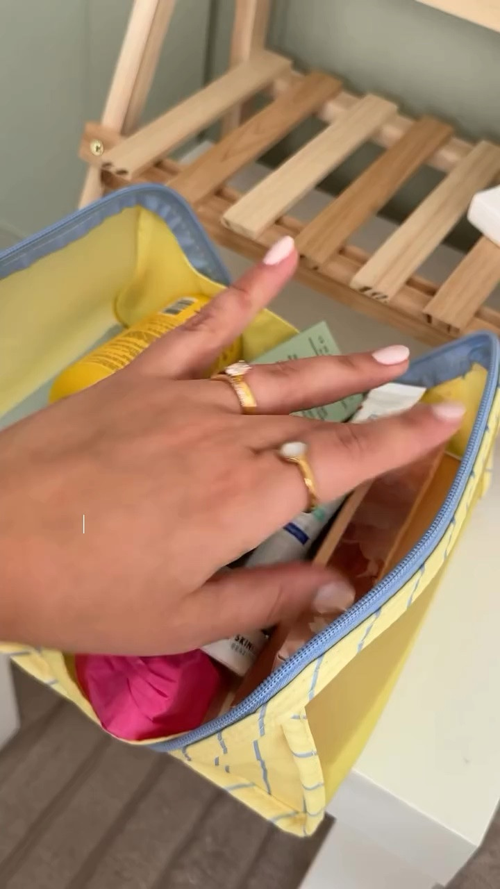 Have you seen the M&S beauty bag? 

I have already delved in and started testing some of these gorgeous products! 

Which product would try first? 

#marksandspencerstyle #beautybag #beautyhaul #beautyugc @marksandspencerstyle @marksandspencer

#LTKsummer #LTKbeauty #LTKgiftguide