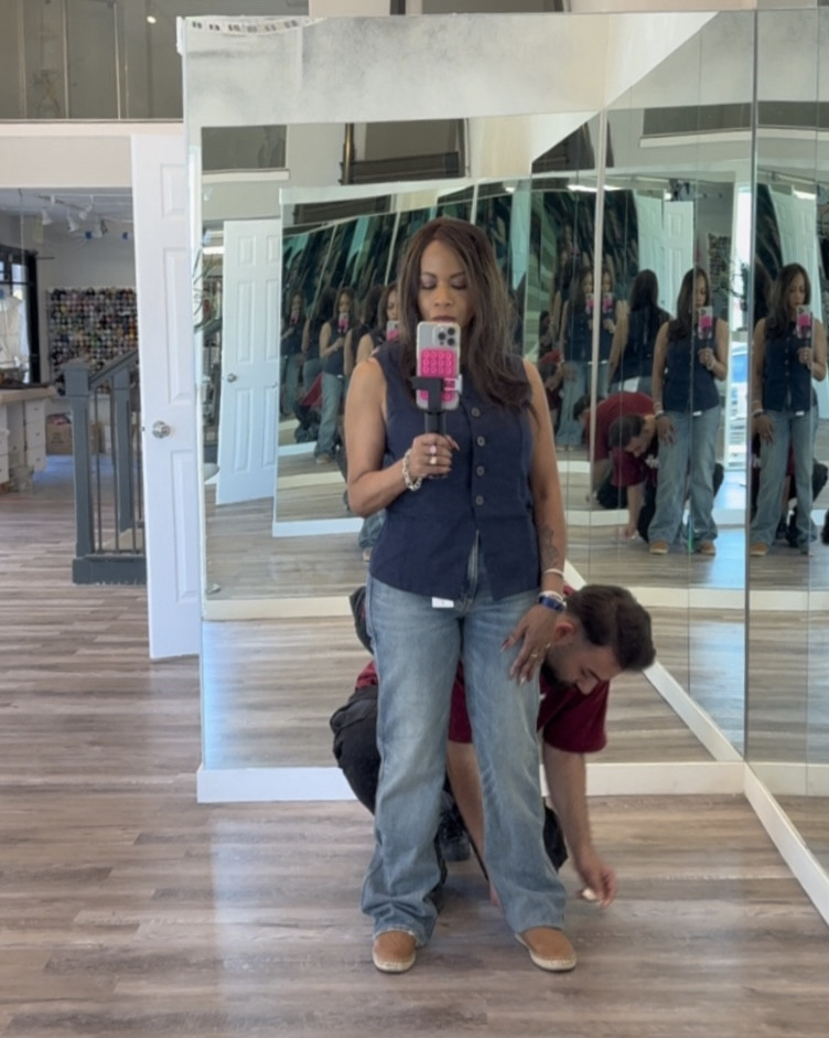 Three men help me with my clothes. Two tailors and one husband. 
I bought 3 pairs of these jeans because I don’t know my current size. The other 2 are on their way back. 
As a shortie, someone has to keep me from tripping over long inseams. 

#LTKPetite #LTKStyleTip #LTKOver40