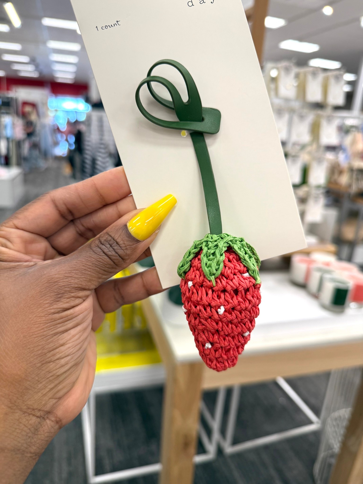 I had to get this strawberry bag Charm! Is it so cute 🥰  